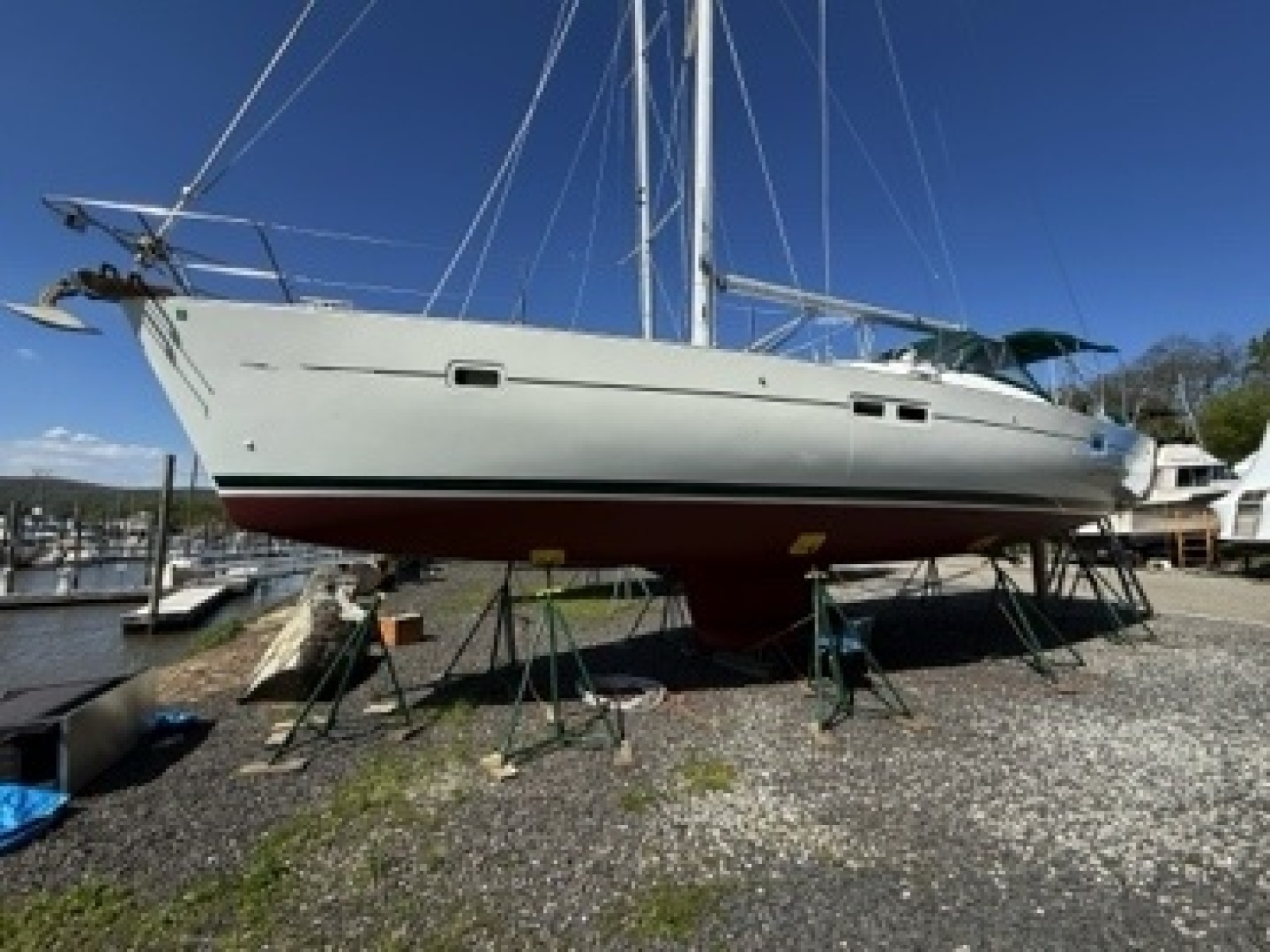 2003 Beneteau 423 port beam on the hard