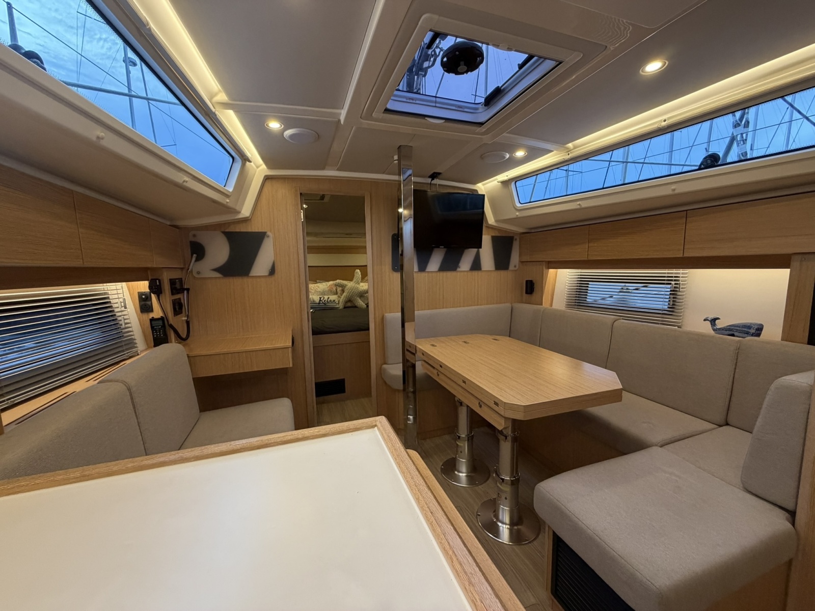 2022 Bavaria C38