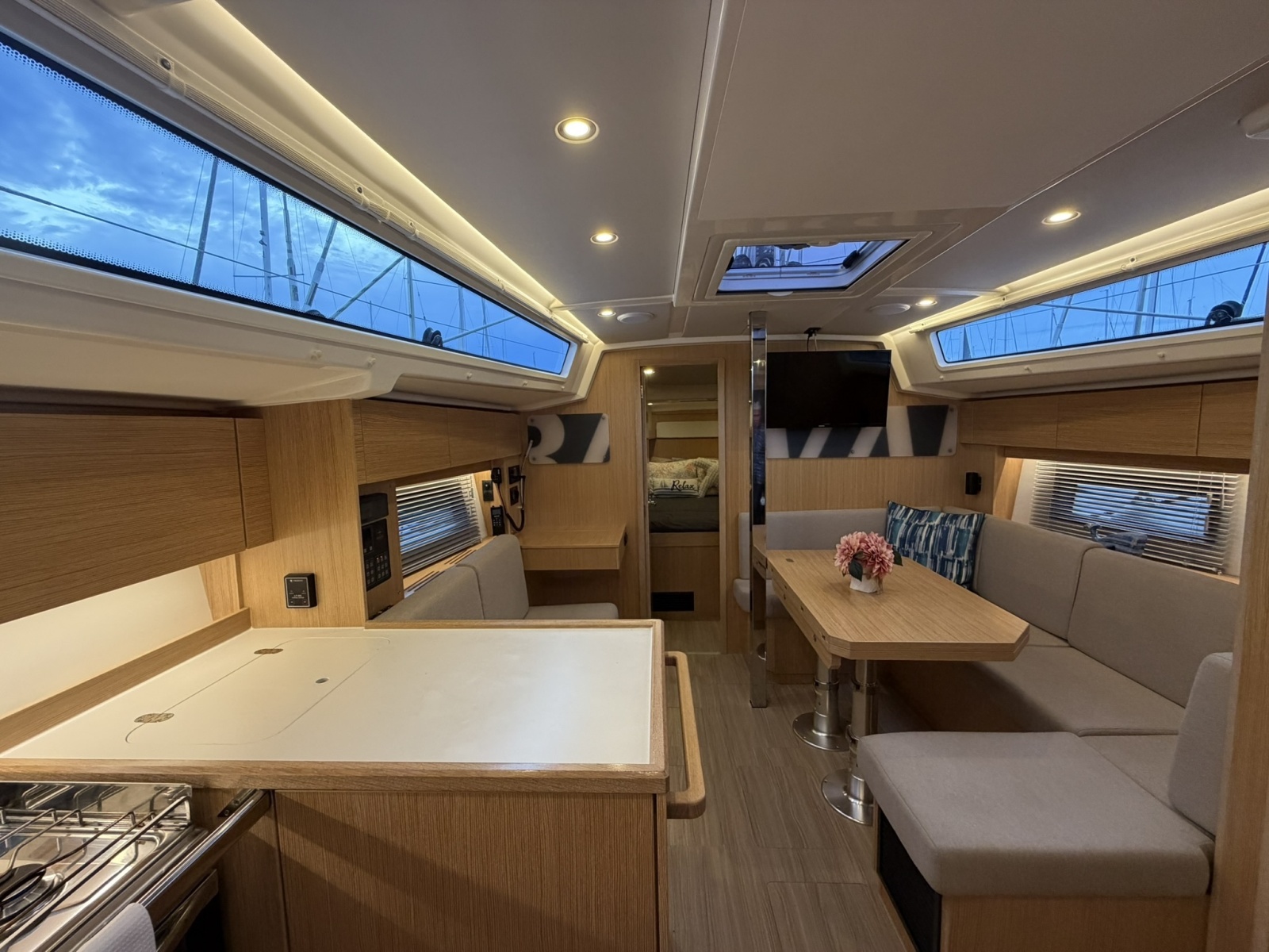 2022 Bavaria C38