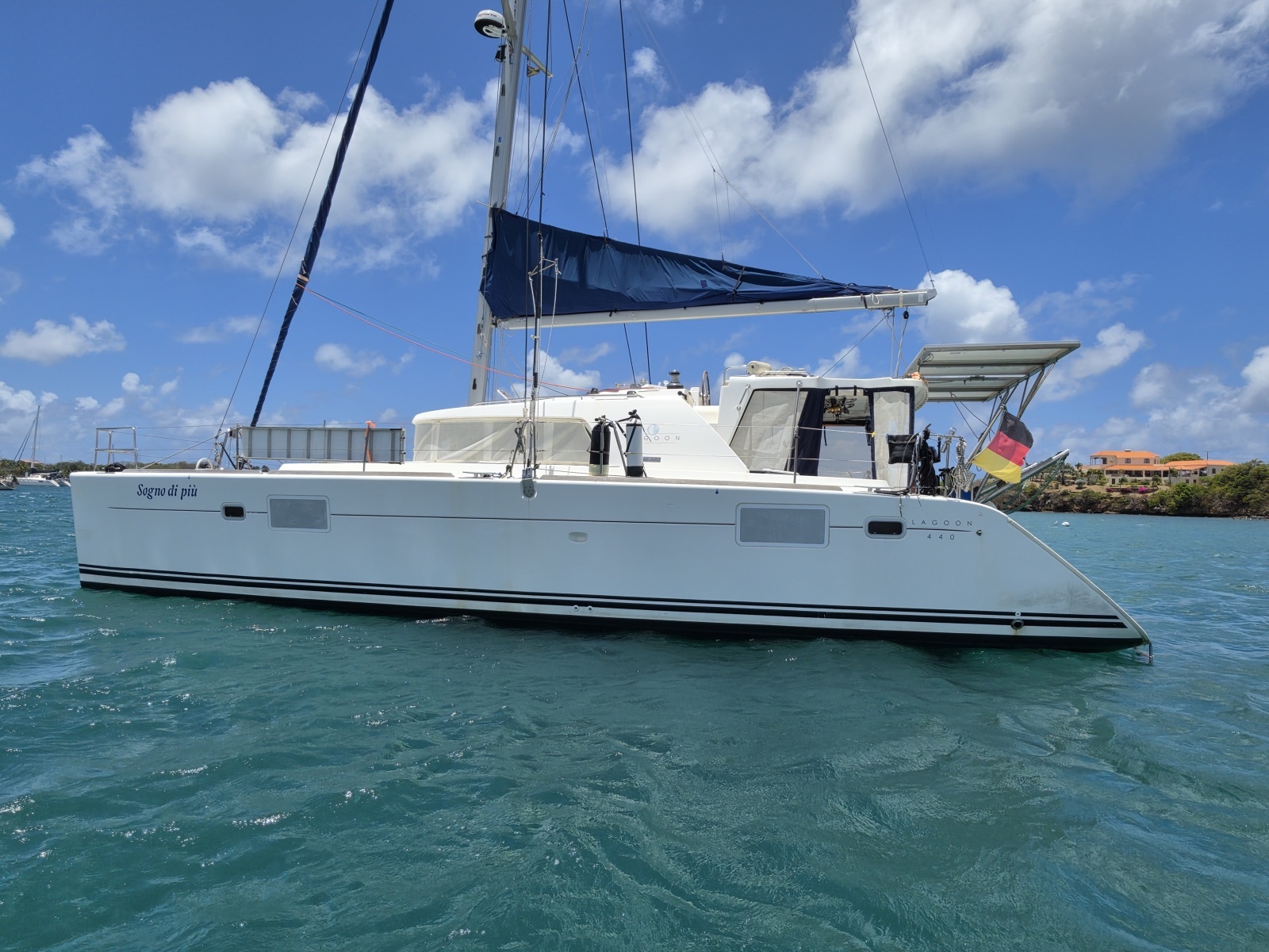 Sogno di Piu 44ft Lagoon Yacht For Sale