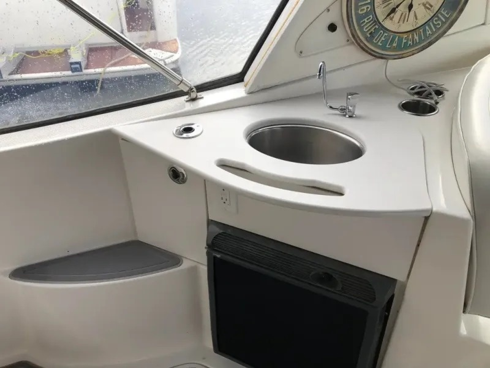 2006 Bayliner 325