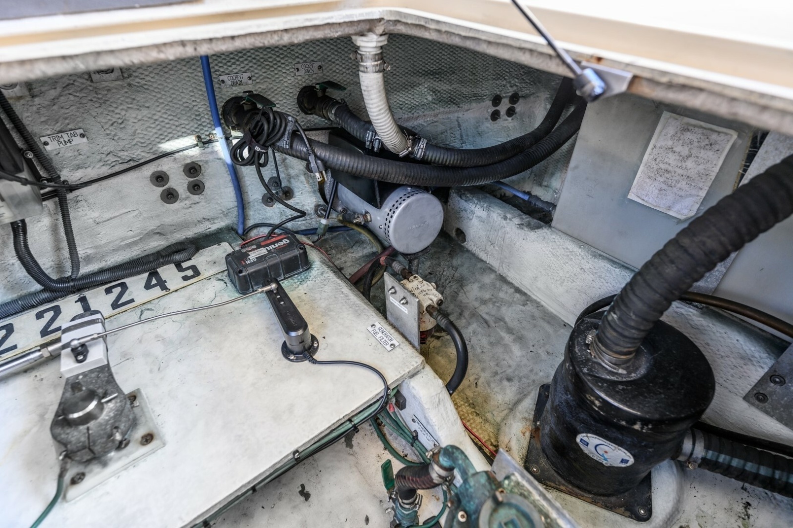 2009 Mainship Expedition 40