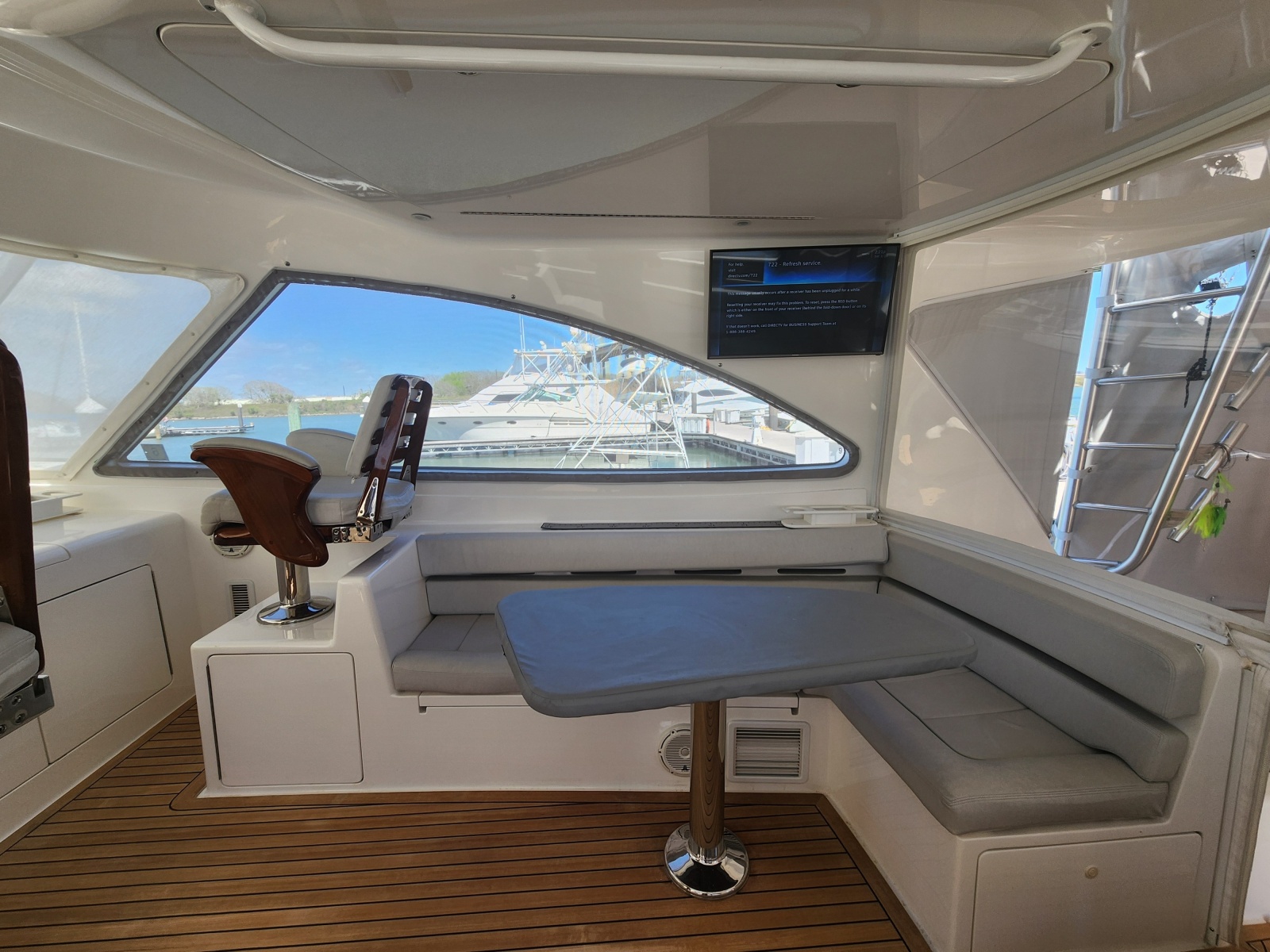 2018 Viking 48 Sport Tower