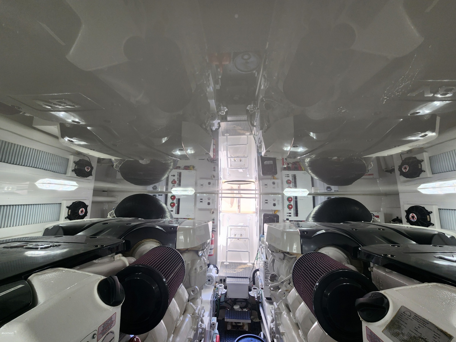 2018 Viking 48 Sport Tower