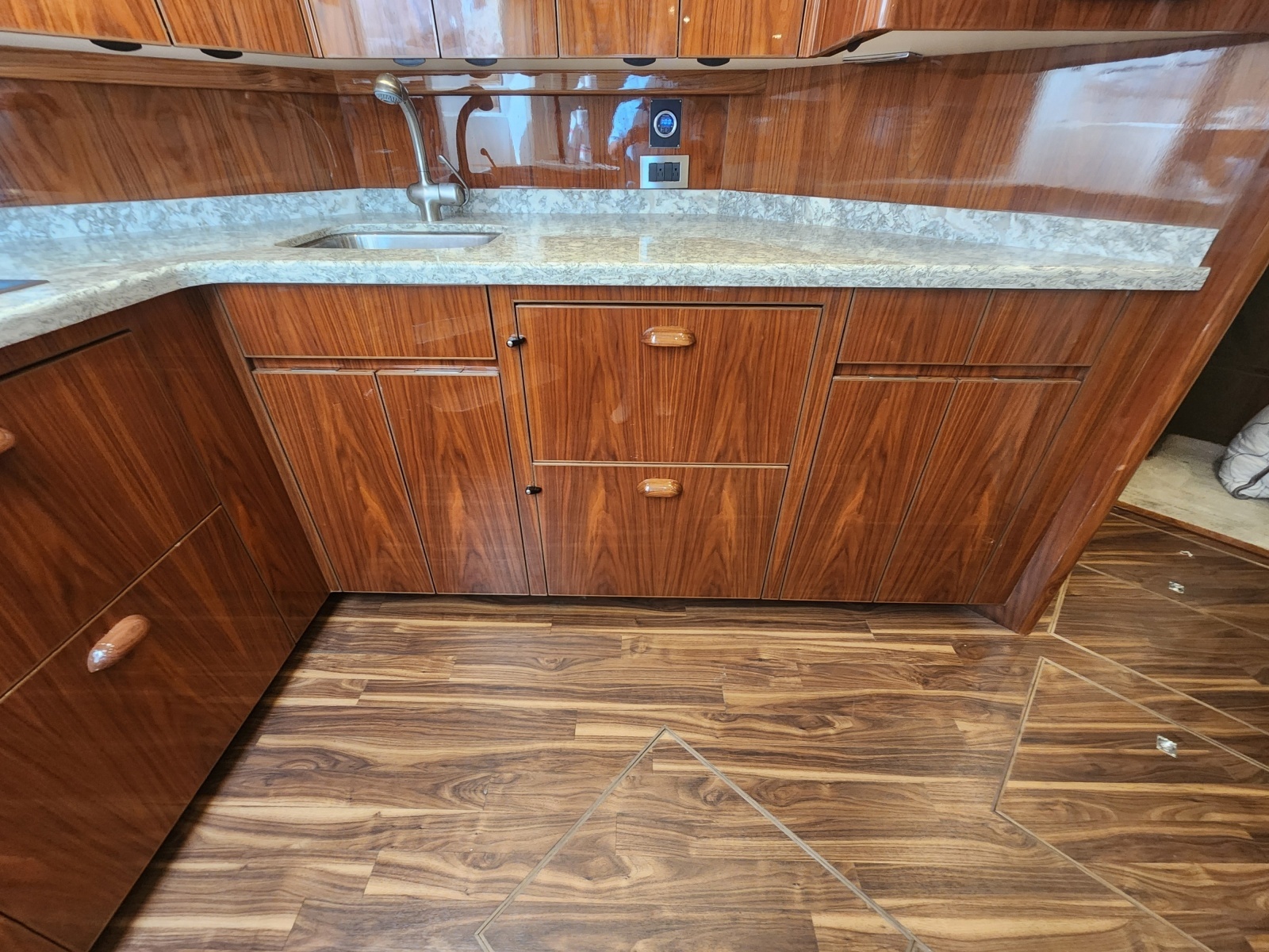 Sea Suite 48ft Viking Yacht For Sale