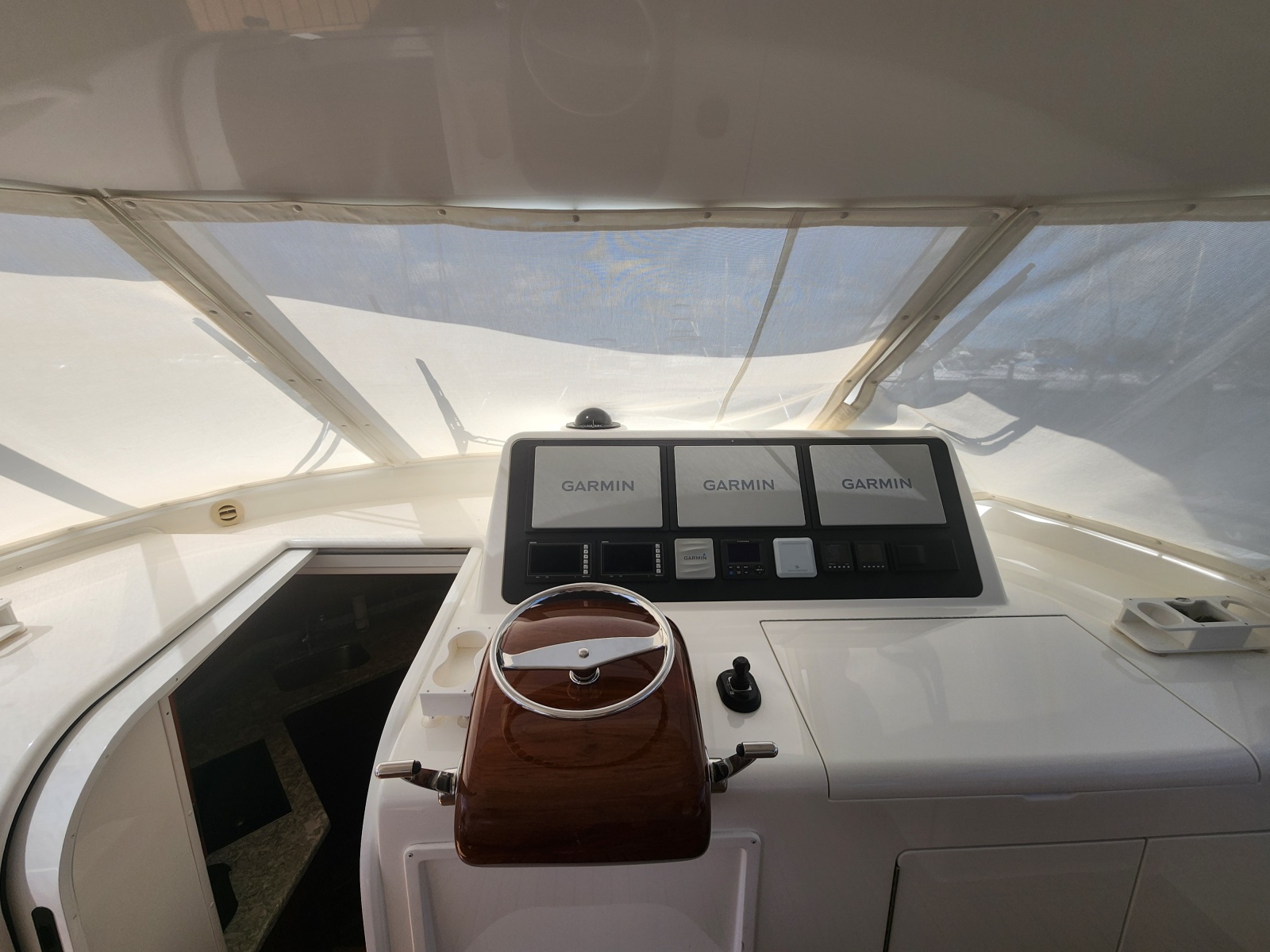 2018 Viking 48 Sport Tower