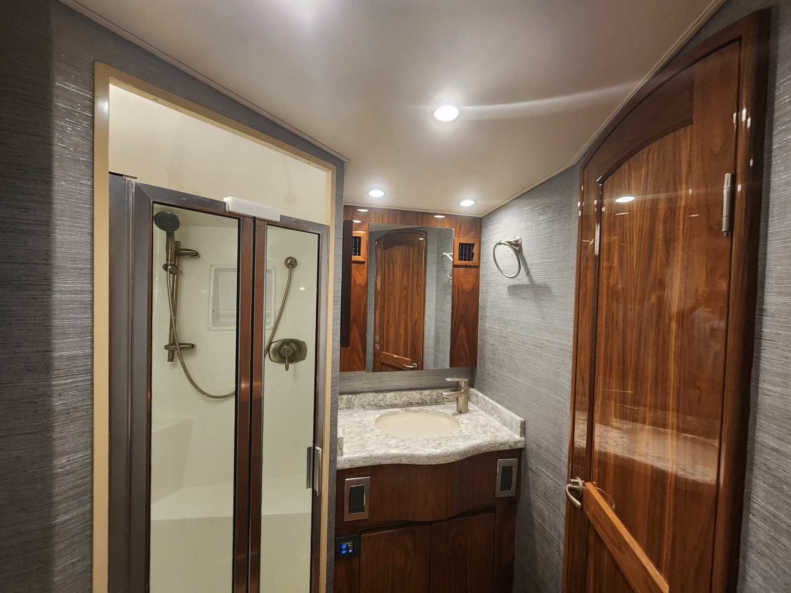 Sea Suite 48ft Viking Yacht For Sale