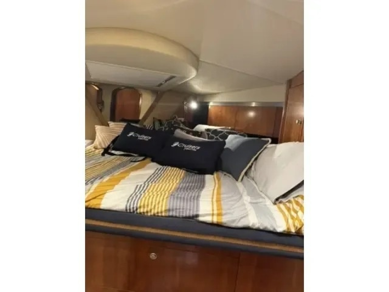 2008 Cruisers 460 Express
