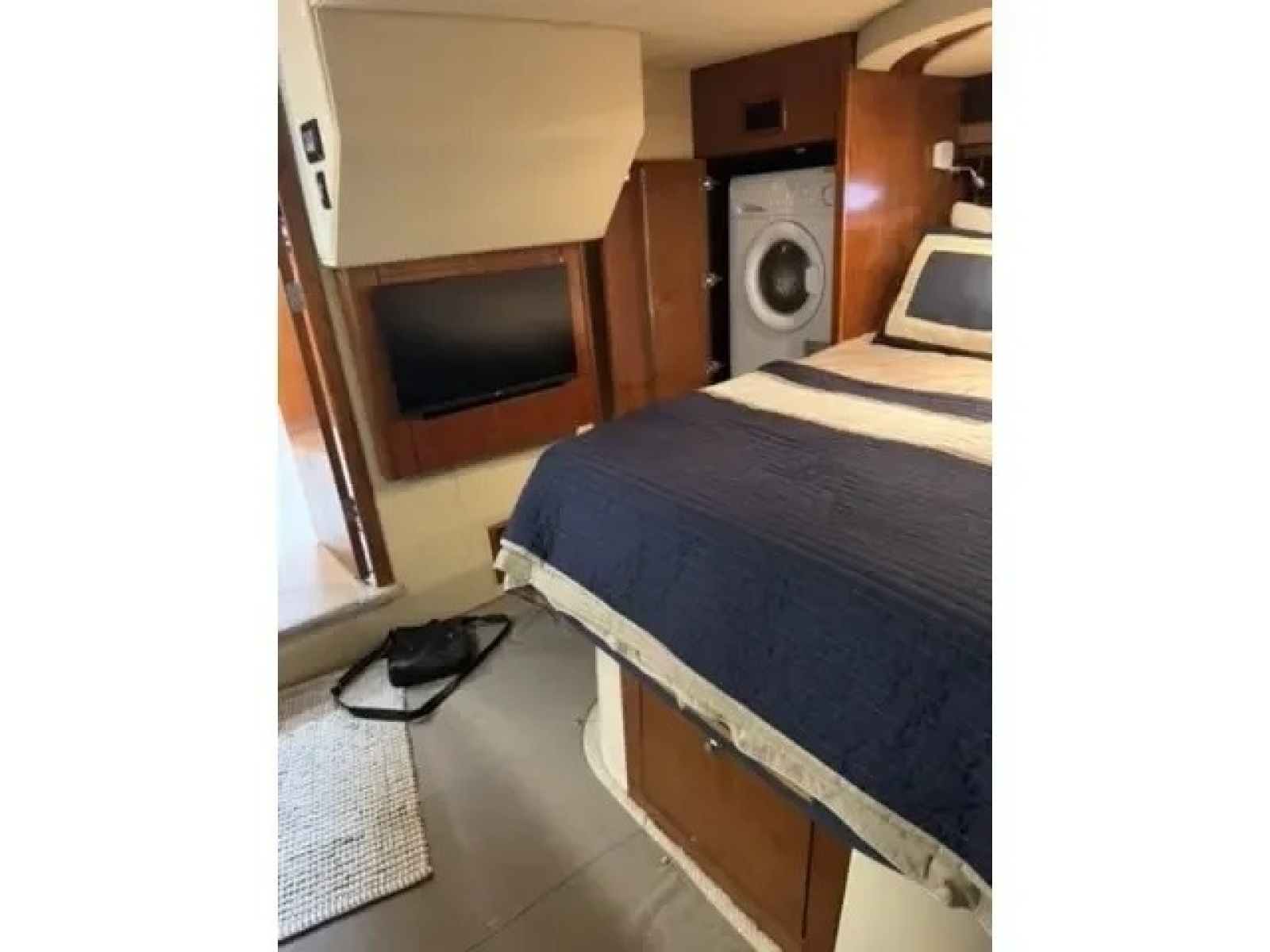 2008 Cruisers 460 Express