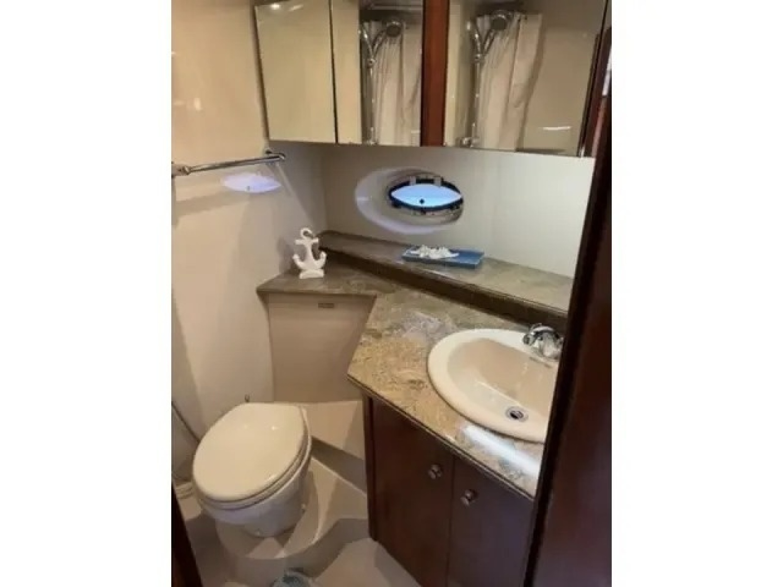 2008 Cruisers 460 Express