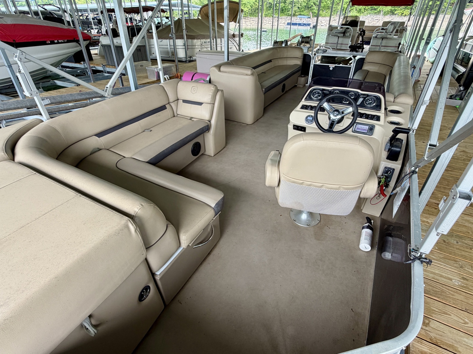 2019 Sweetwater 2386 Cruise Pontoon