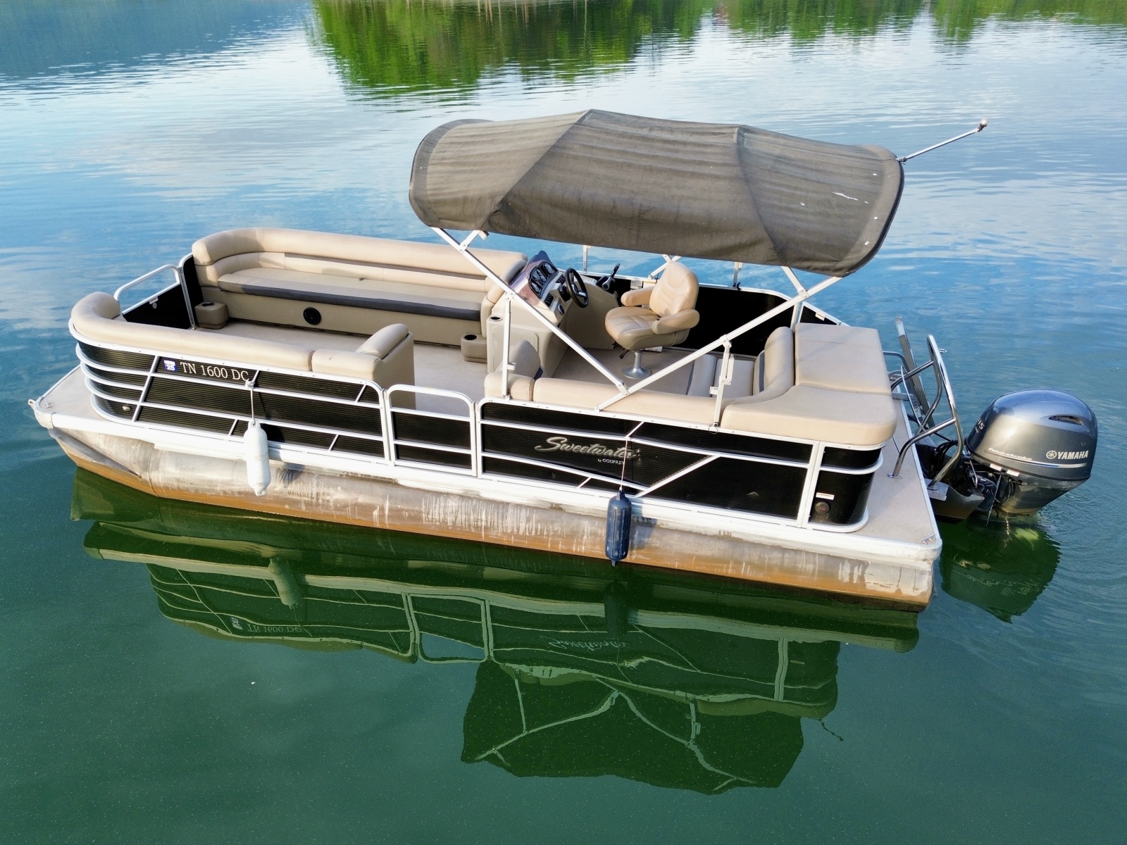 2019 Sweetwater 2386 Cruise Pontoon