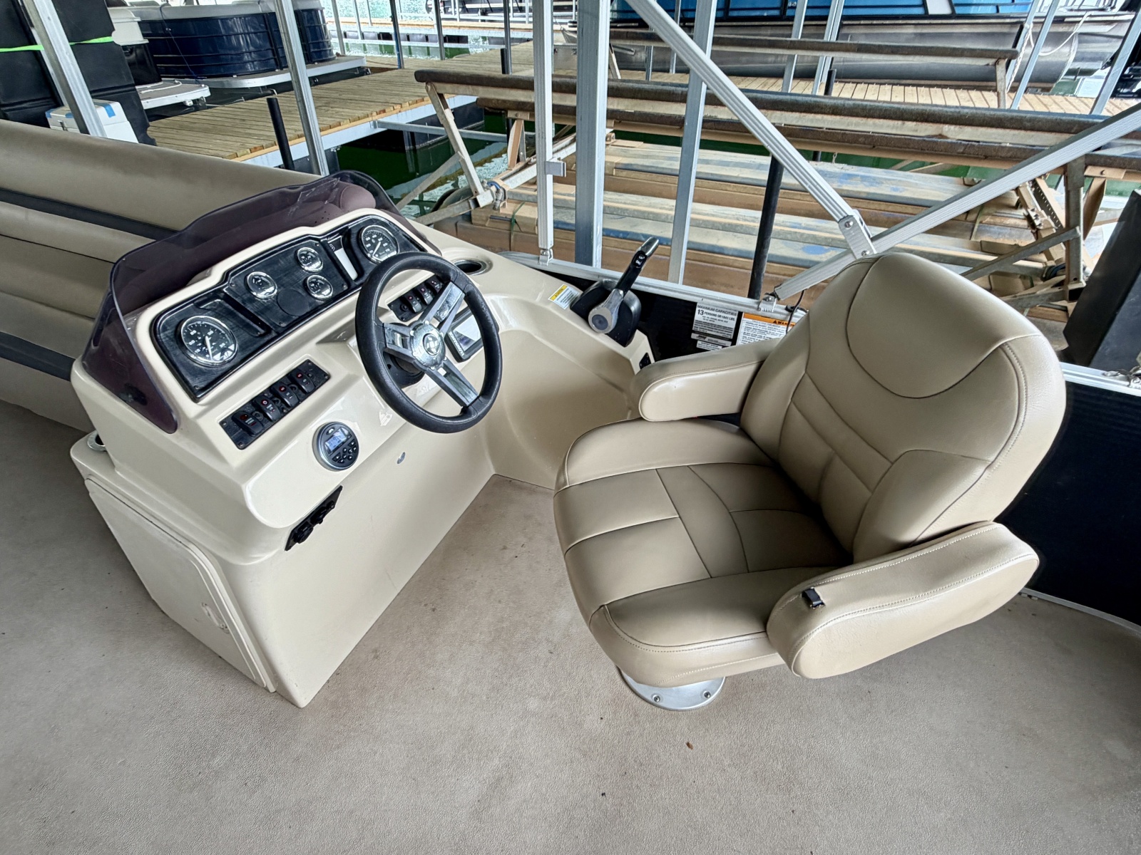 2019 Sweetwater 2386 Cruise Pontoon