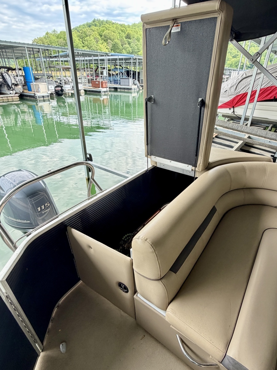 24ft Sweetwater Yacht For Sale