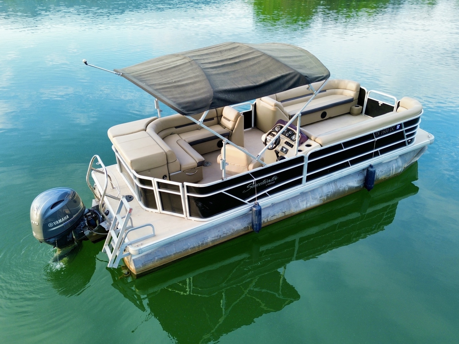 24ft Sweetwater Yacht For Sale