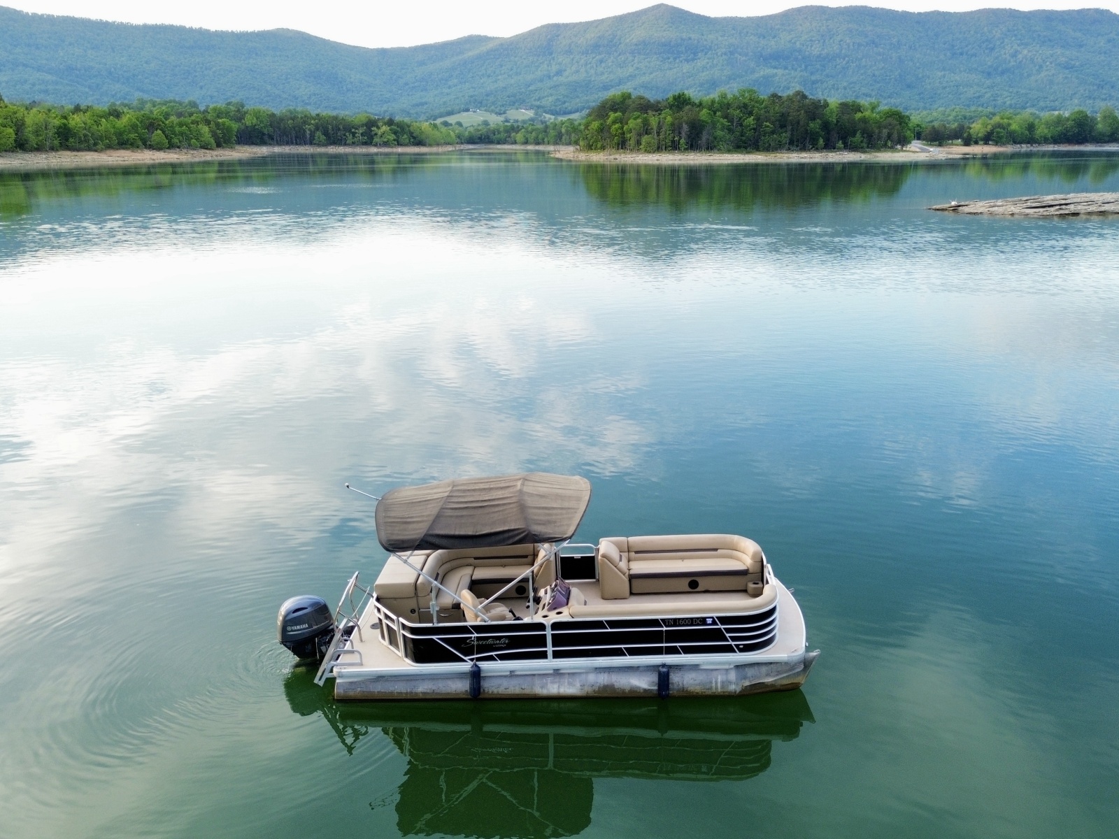 2019 Sweetwater 2386 Cruise Pontoon