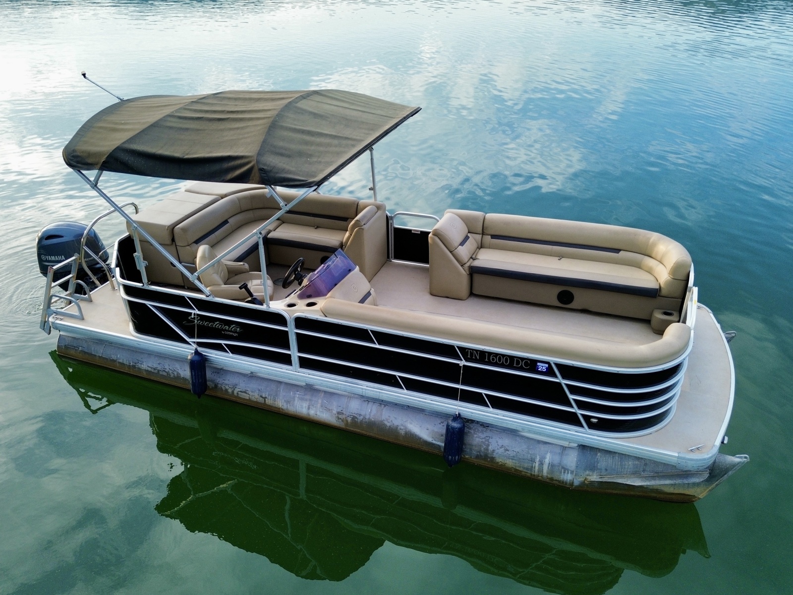 2019 Sweetwater 2386 Cruise Pontoon