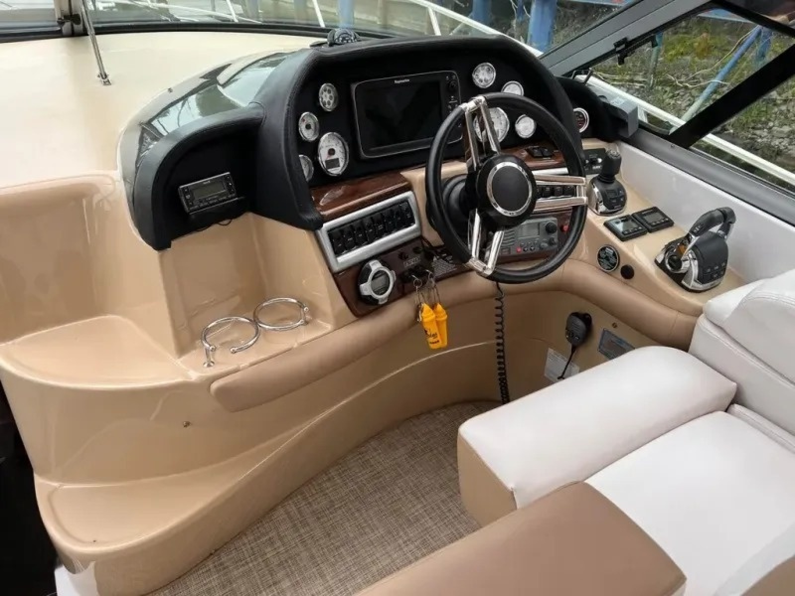 2015 Four Winns 375 Vista