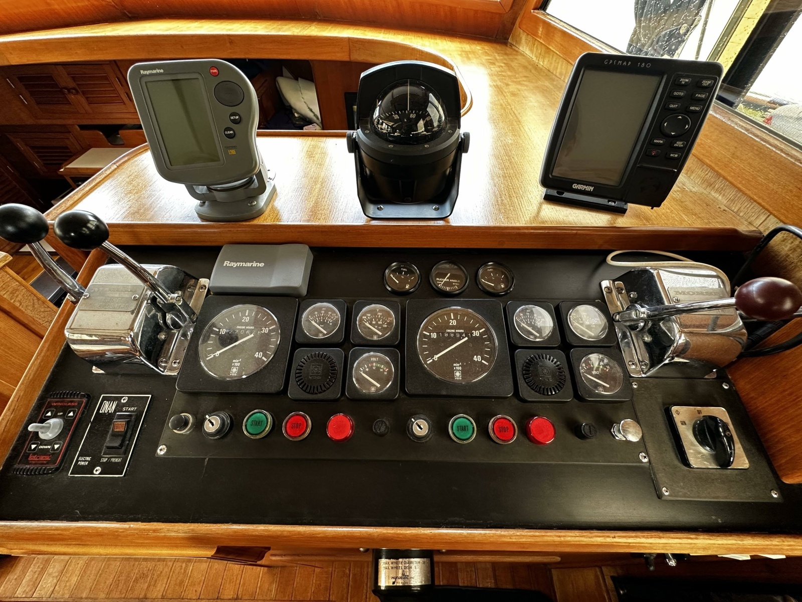 1990 Marine Trader 