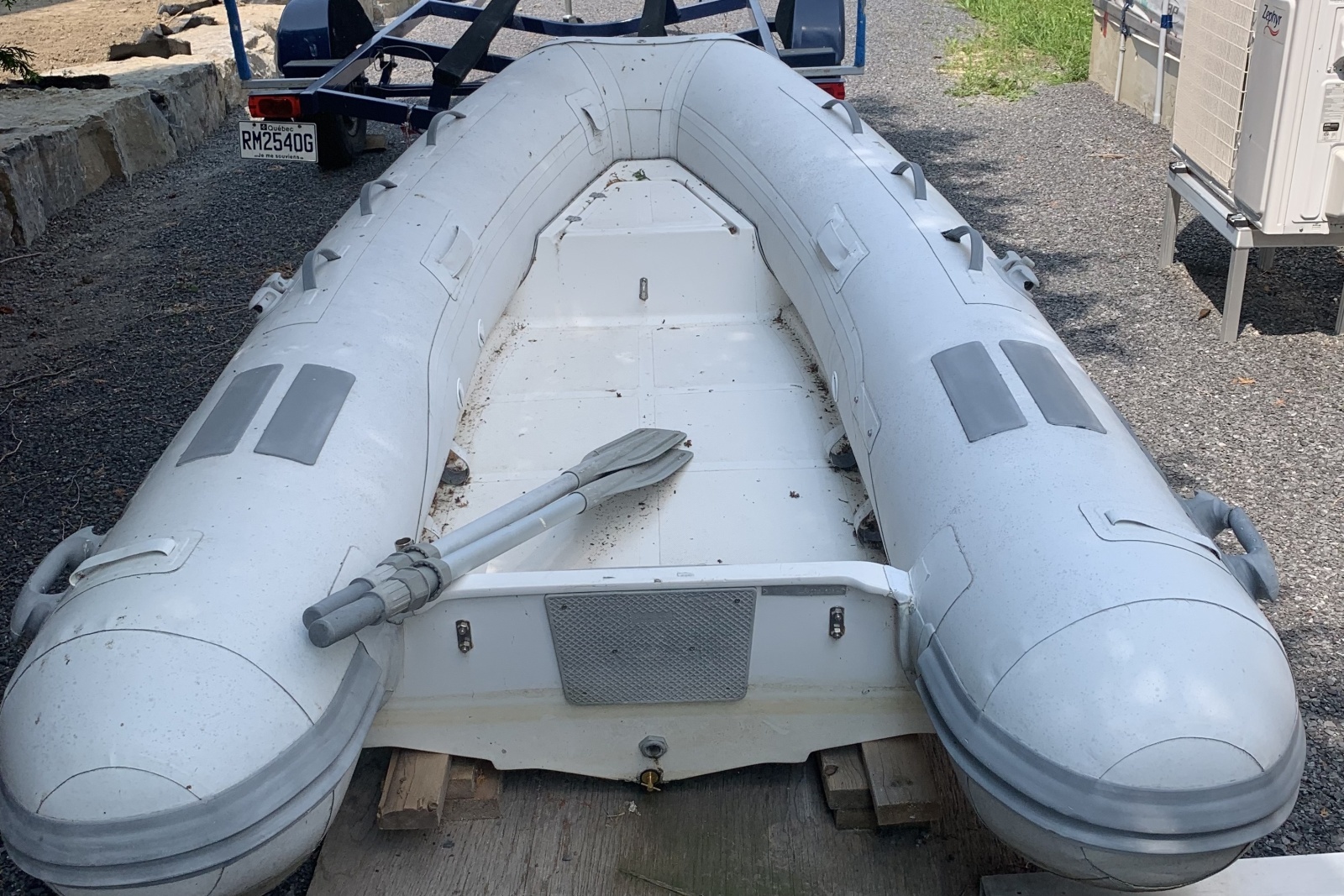 1990 Marine Trader 