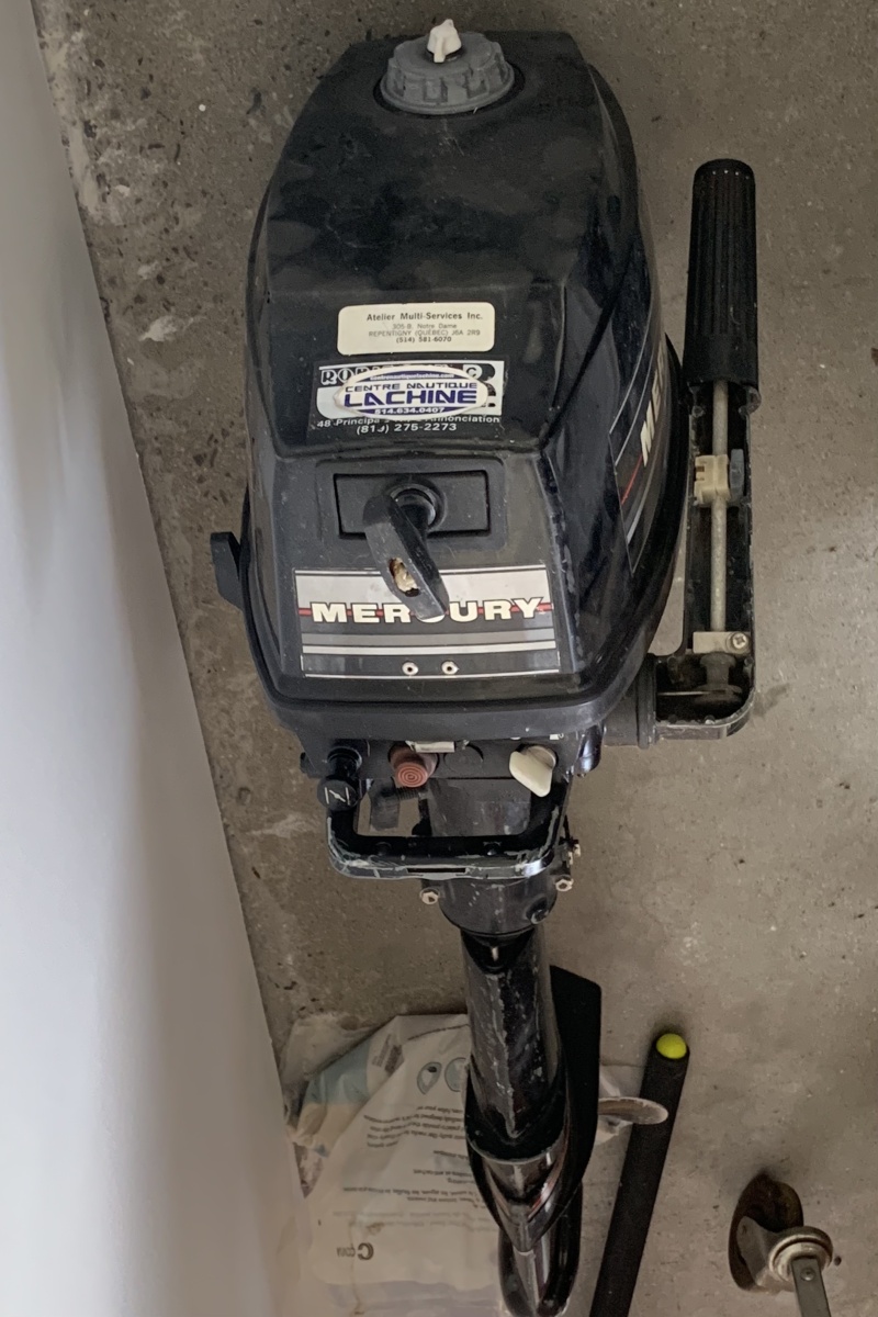 1990 Marine Trader 