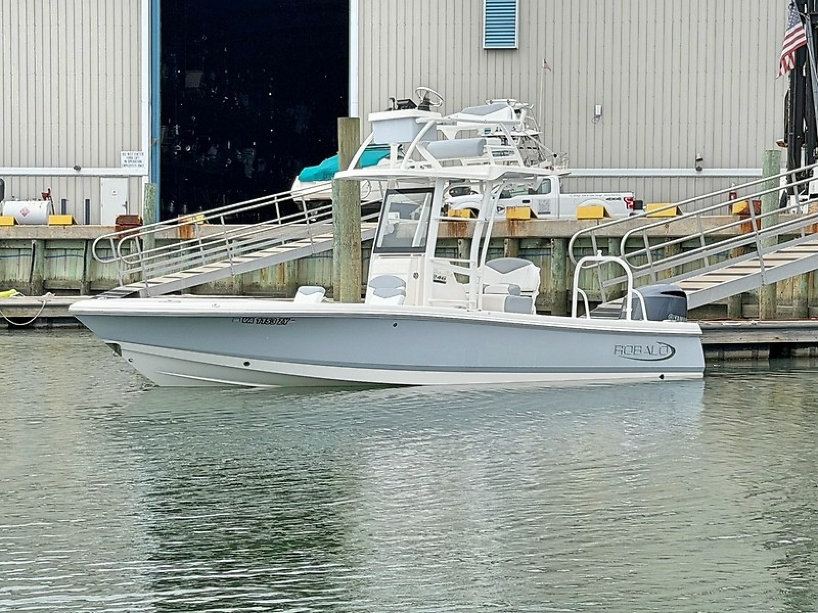 24ft Robalo Yacht For Sale