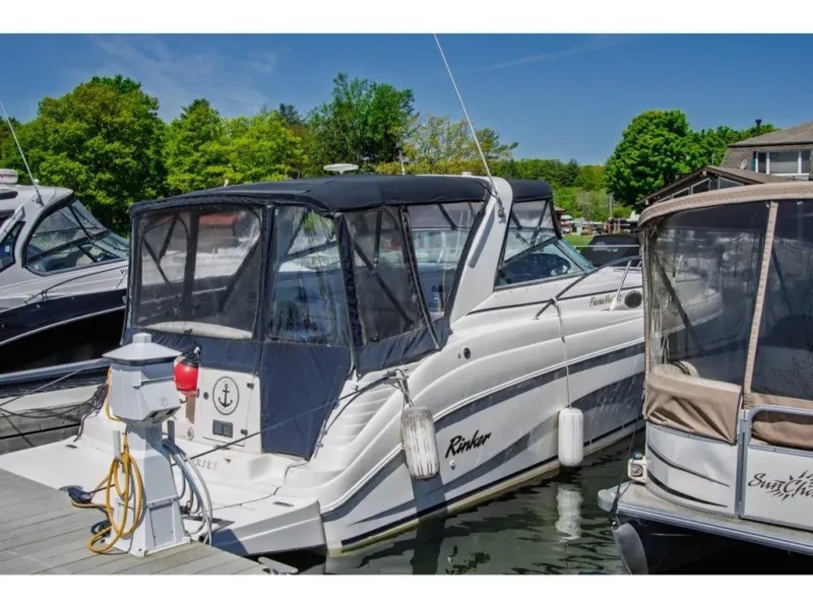 2003 Rinker Fieste Vee 342
