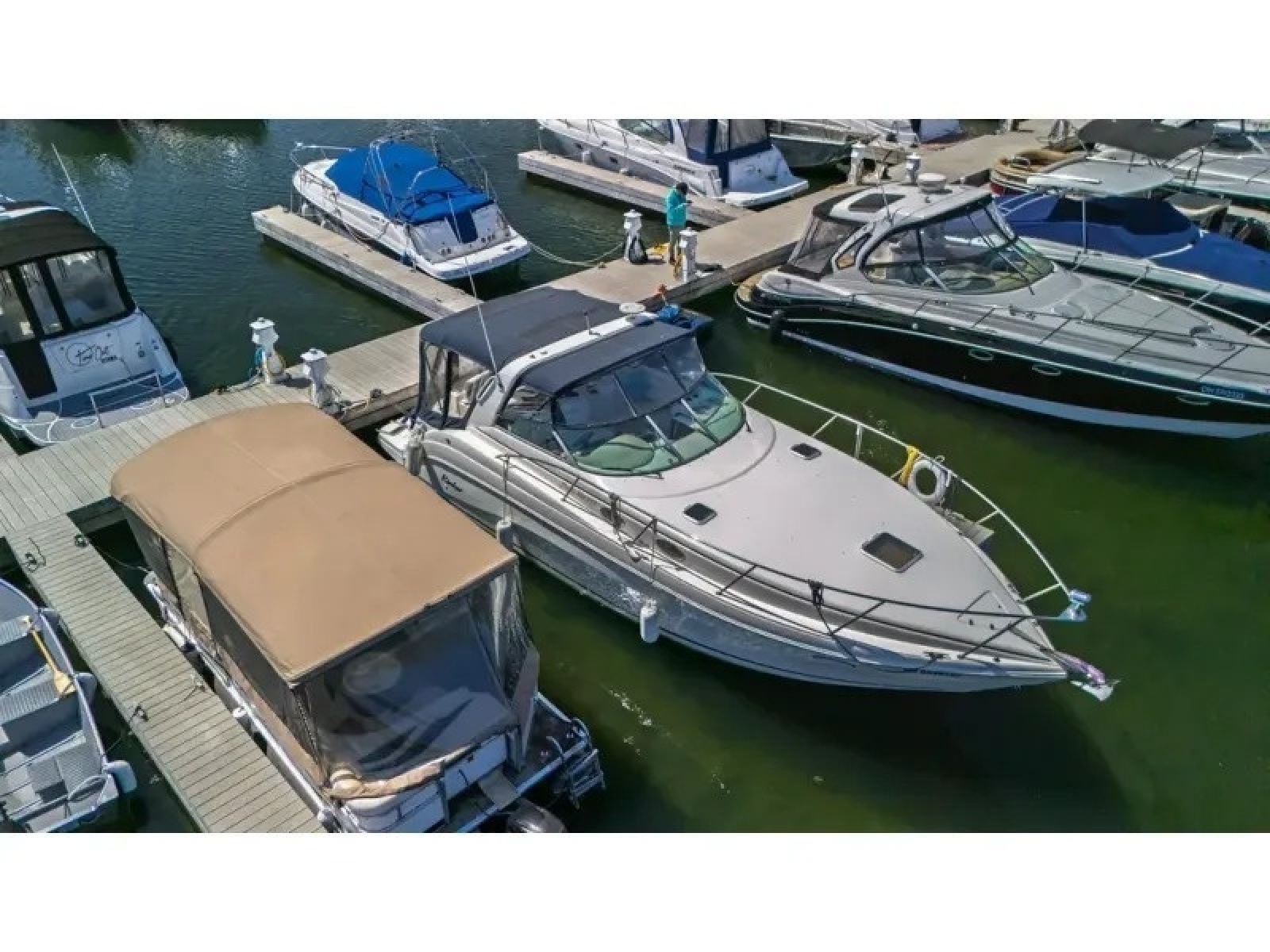 2003 Rinker Fieste Vee 342