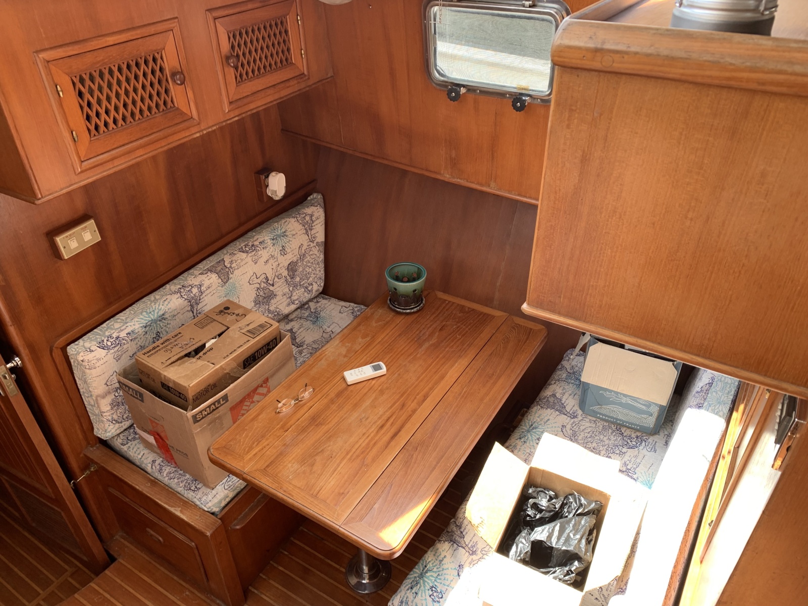 1986 Marine Trader La Belle