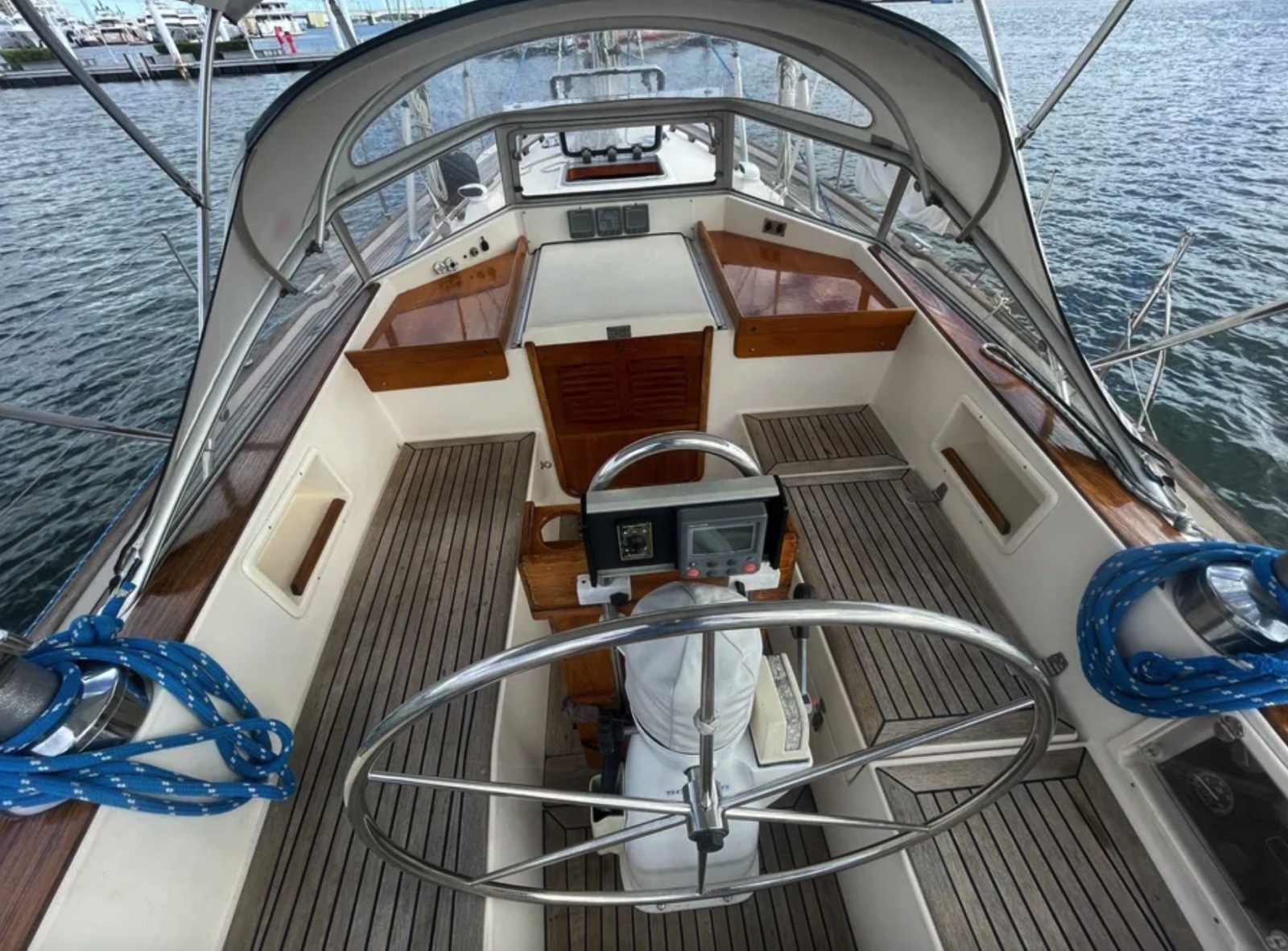 39ft Hallberg Rassy Yacht For Sale