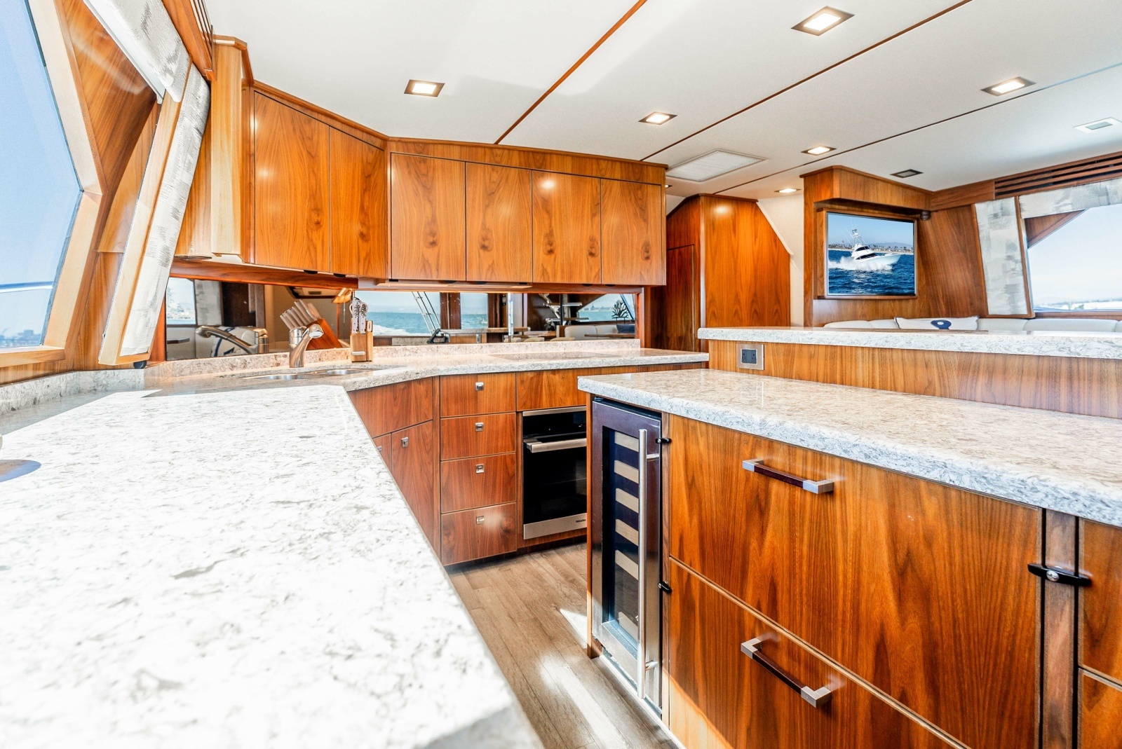 2018 Viking 72 Convertible