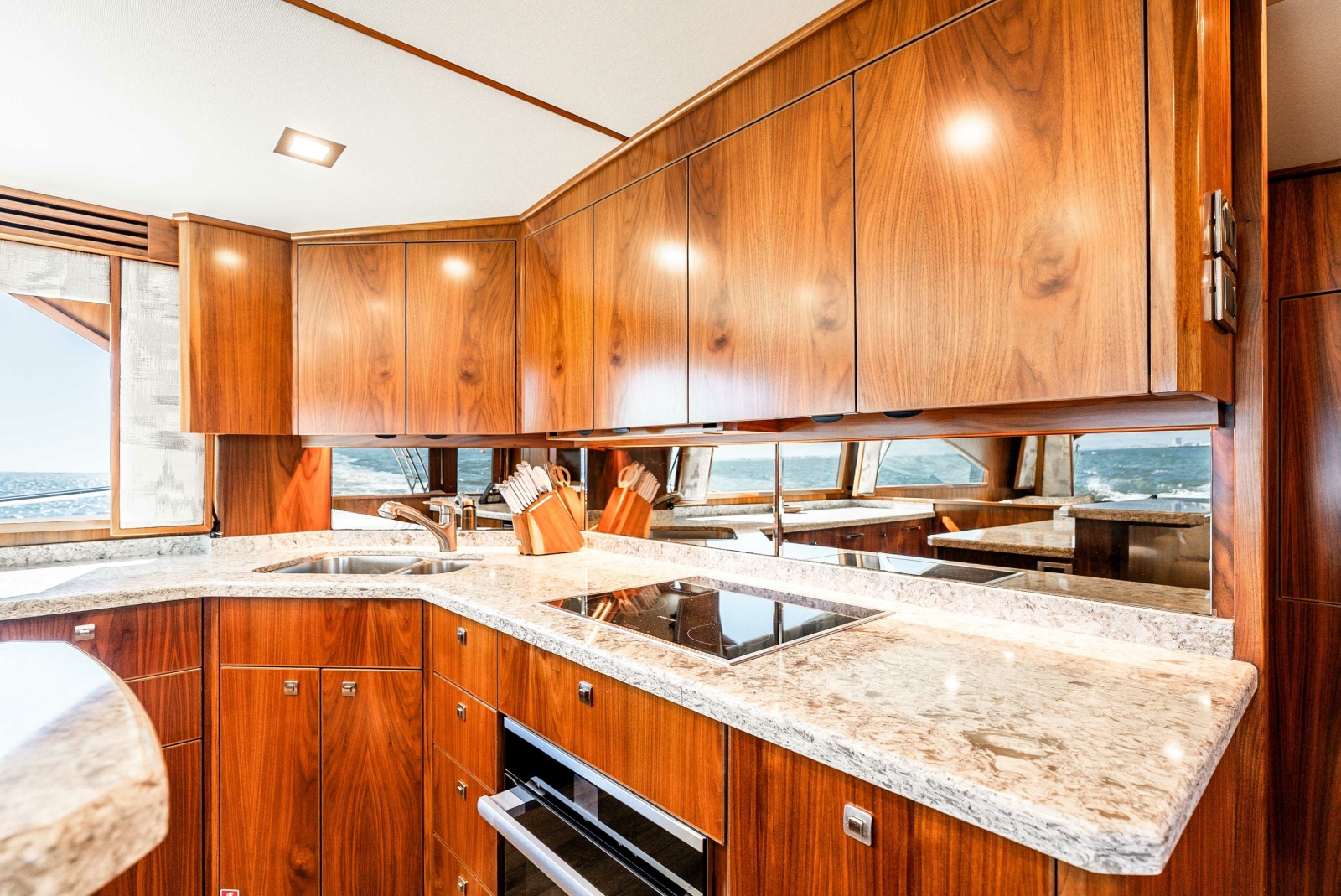 2018 Viking 72 Convertible