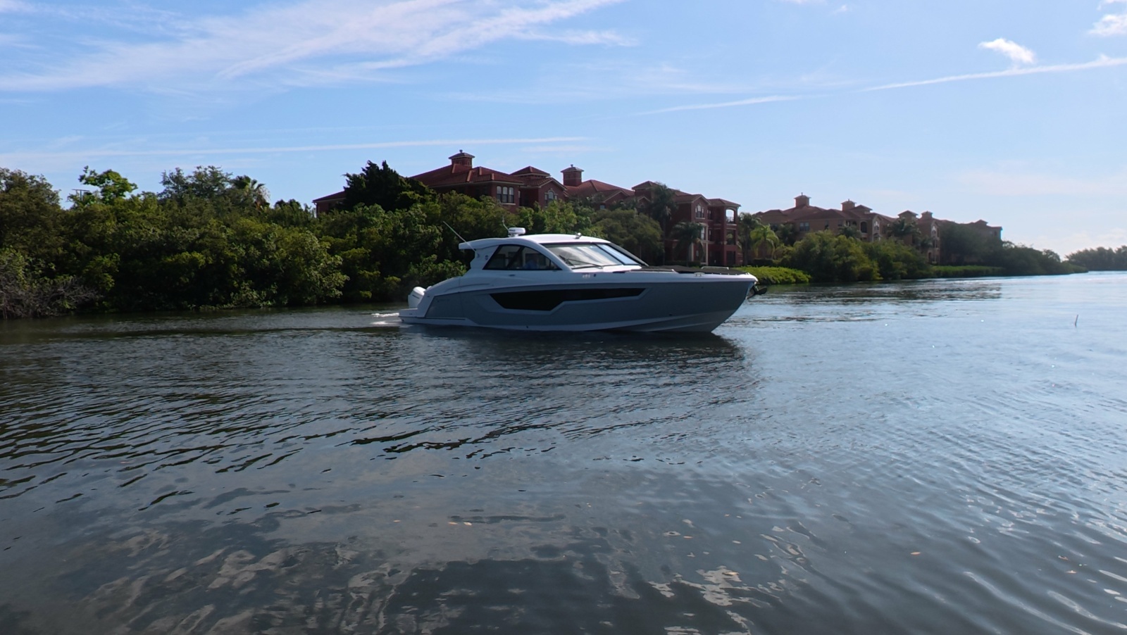 50ft Cruisers Yachts Yacht For Sale