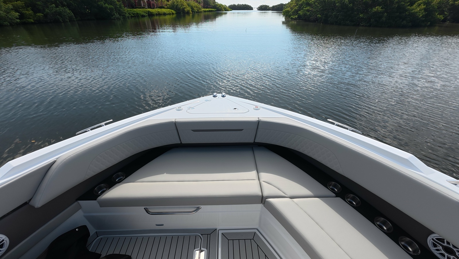 50ft Cruisers Yachts Yacht For Sale