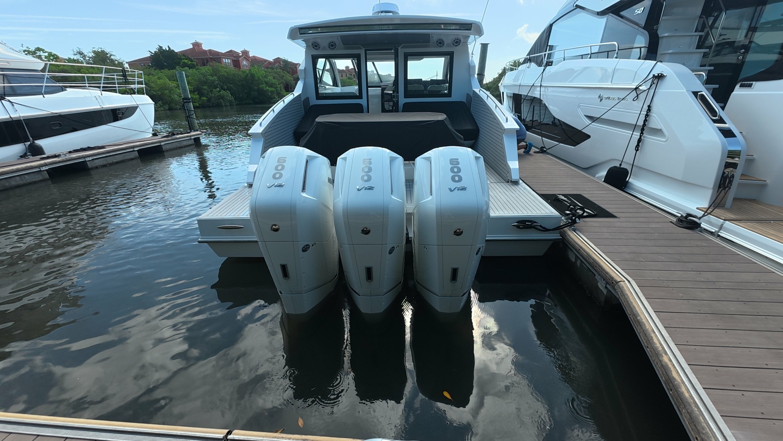 50ft Cruisers Yachts Yacht For Sale