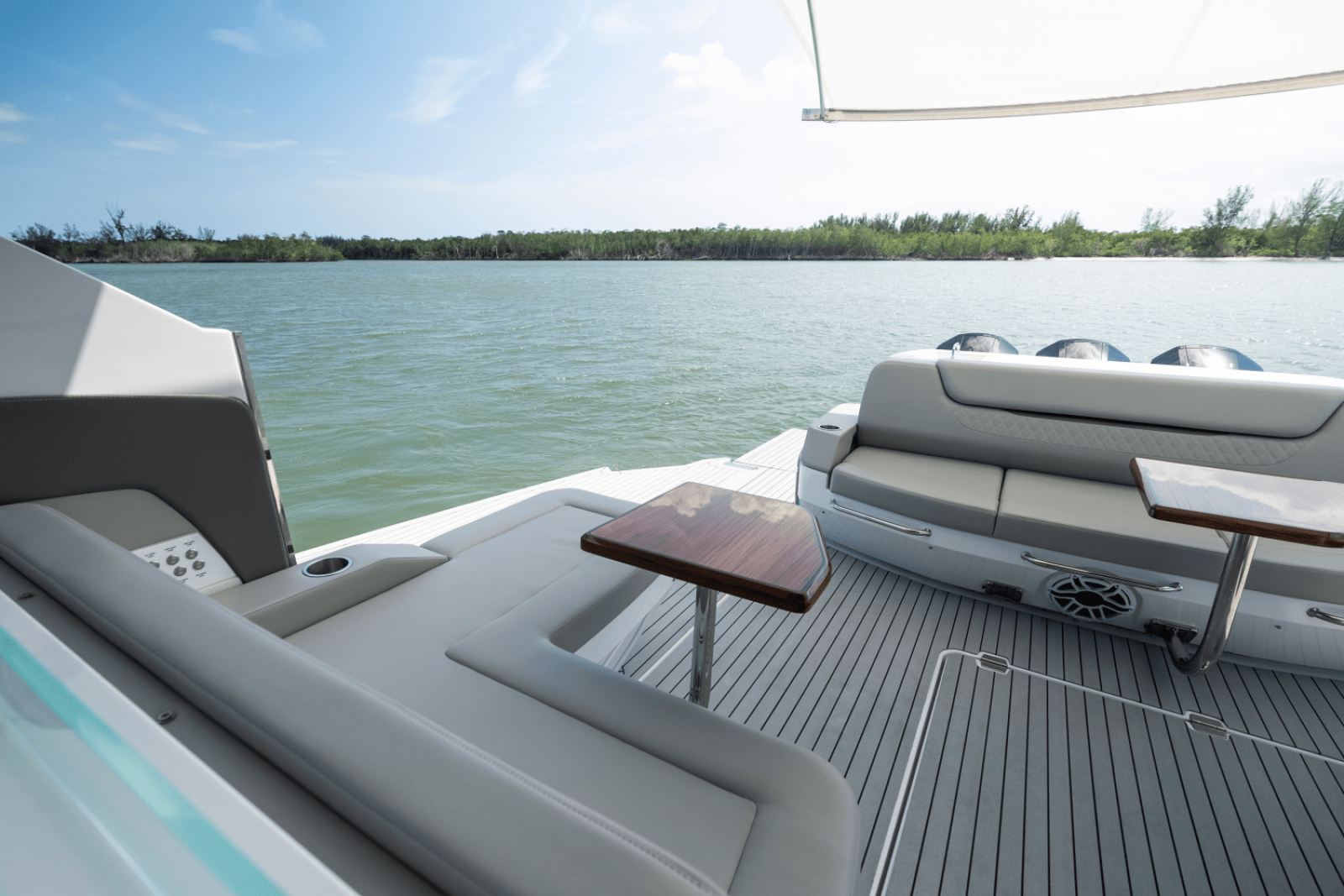 50ft Cruisers Yachts Yacht For Sale