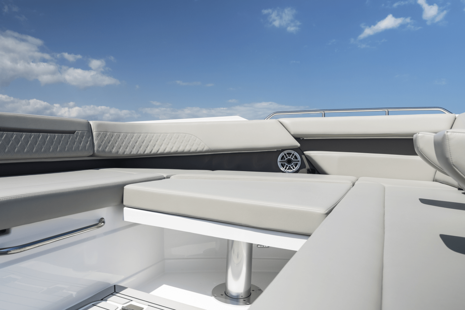 50ft Cruisers Yachts Yacht For Sale