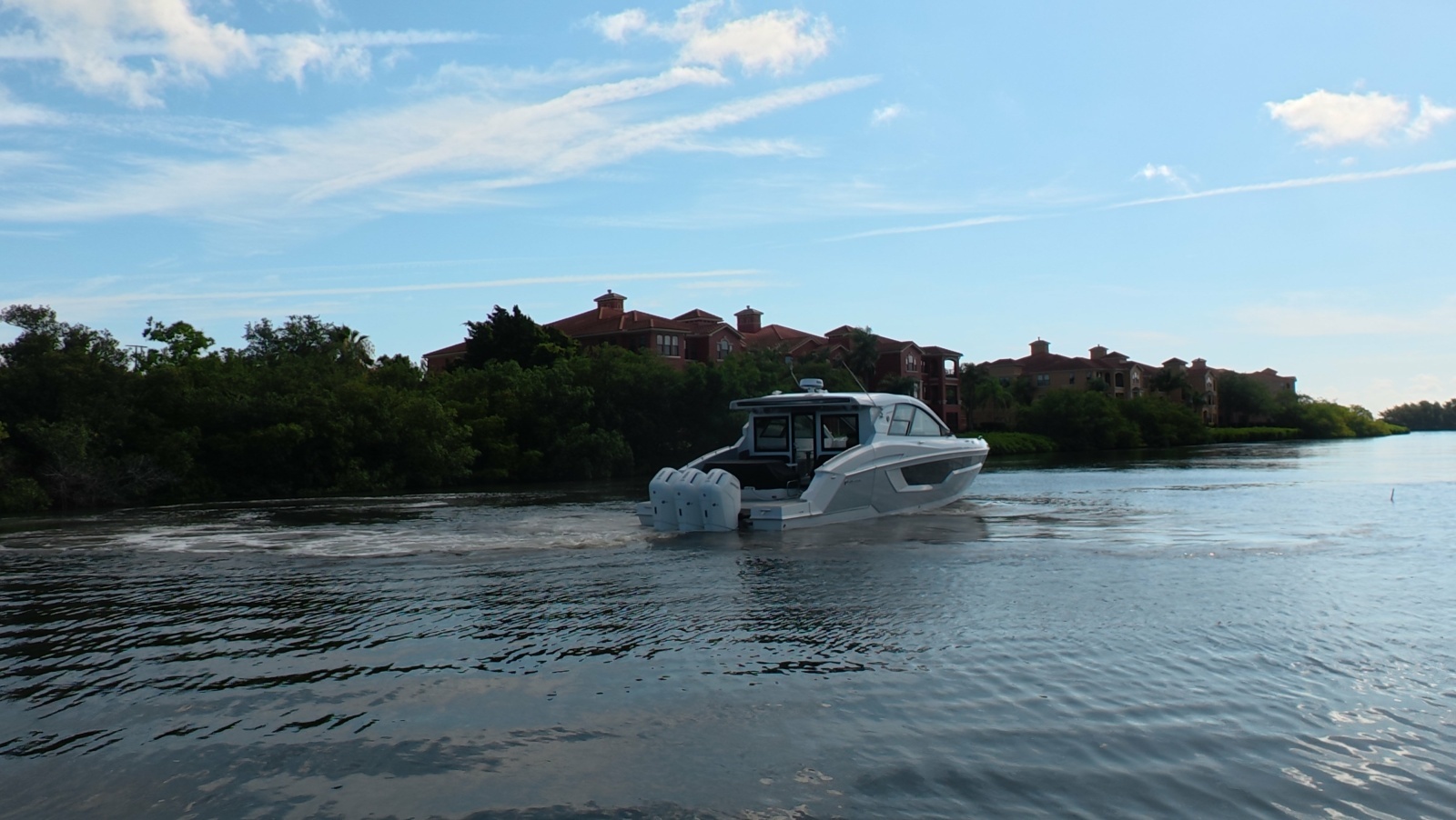 50ft Cruisers Yachts Yacht For Sale