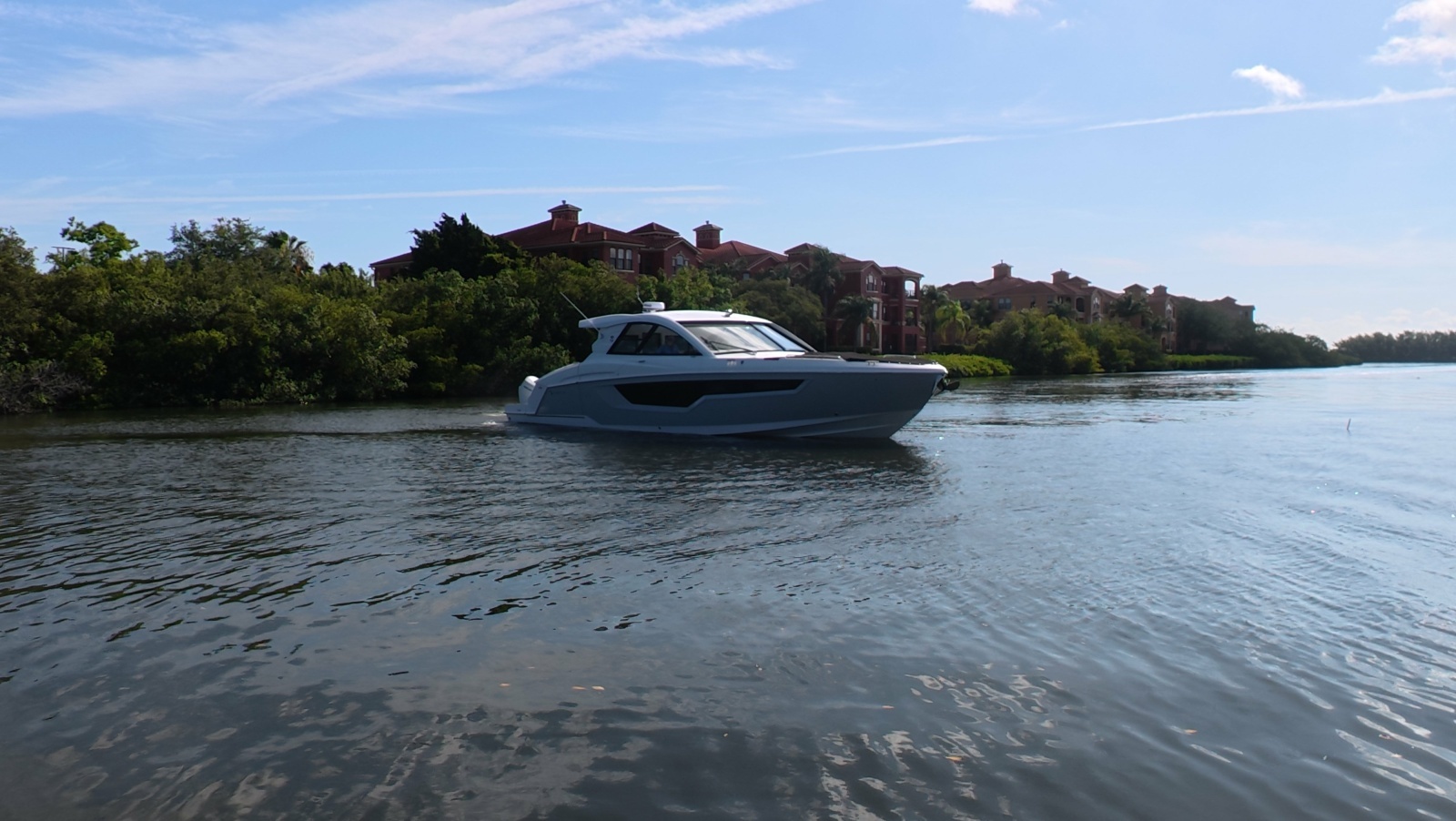 50ft Cruisers Yachts Yacht For Sale