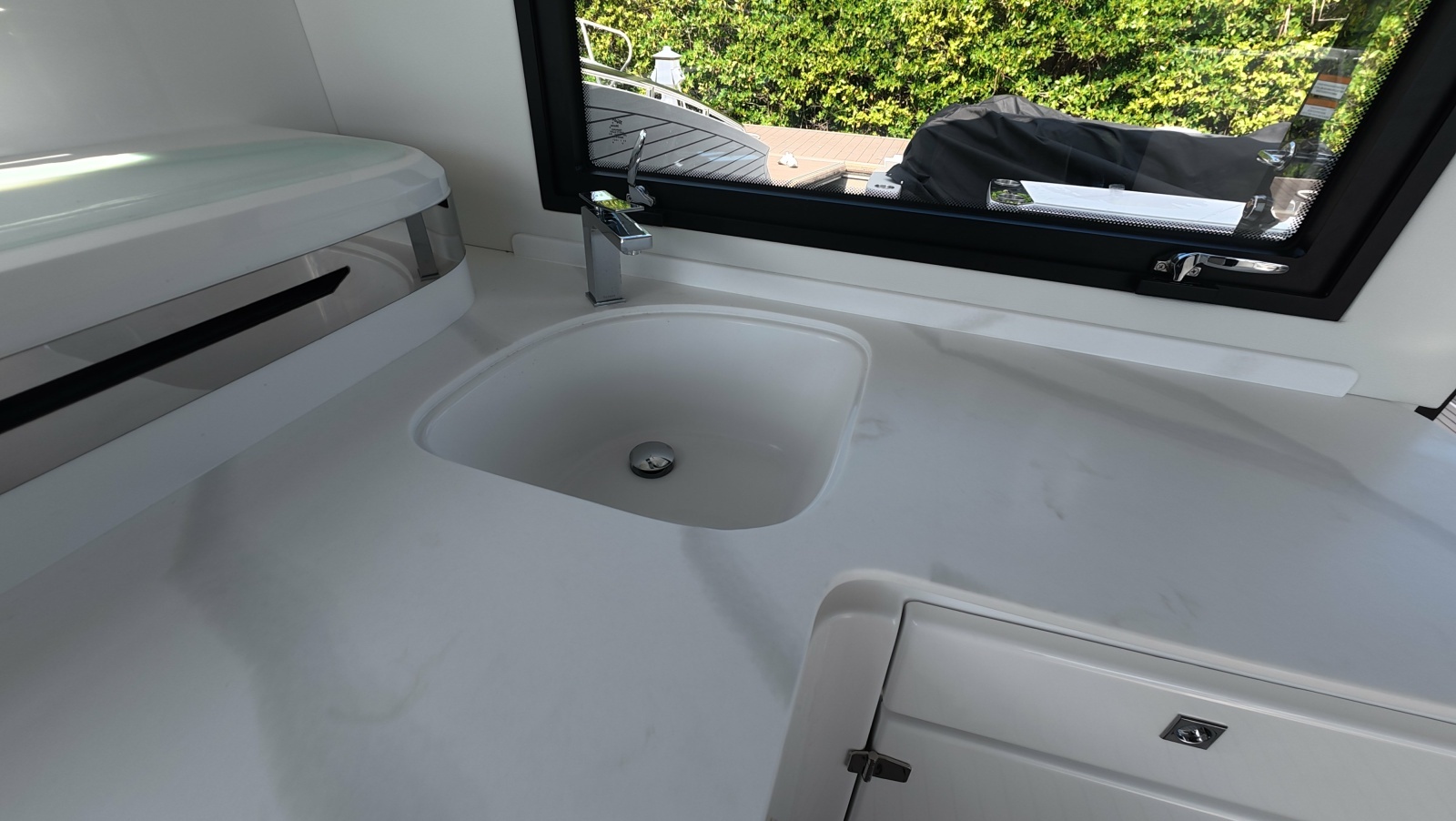 50ft Cruisers Yachts Yacht For Sale