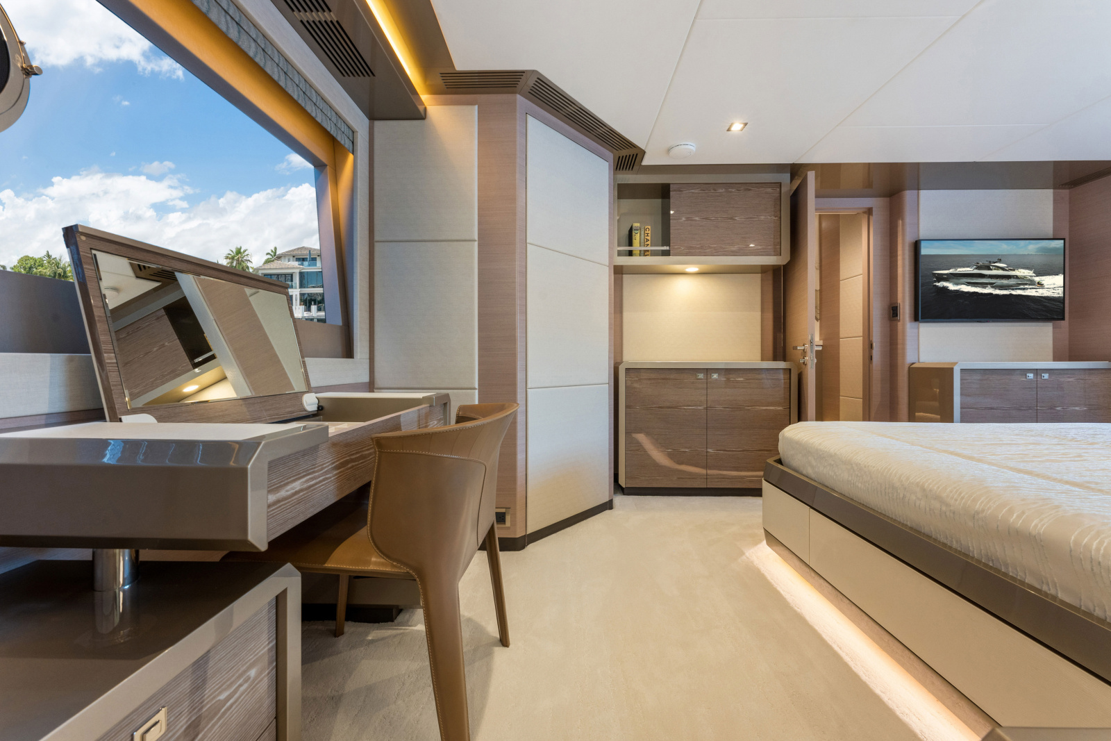 88ft Ocean Alexander Yacht For Sale