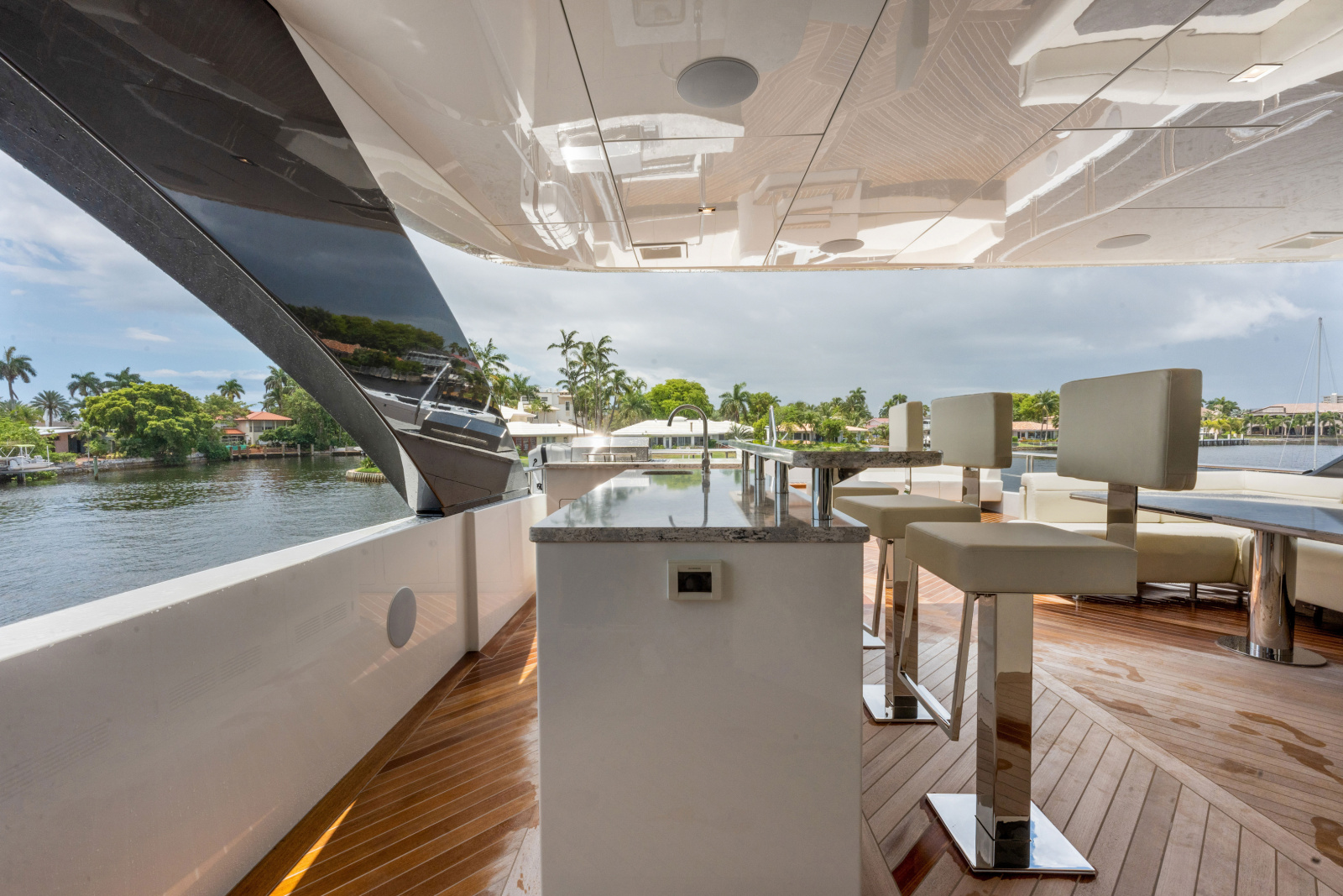 2023 Ocean Alexander 27R