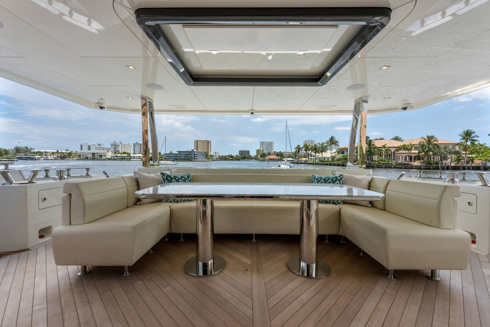 2023 Ocean Alexander 27R