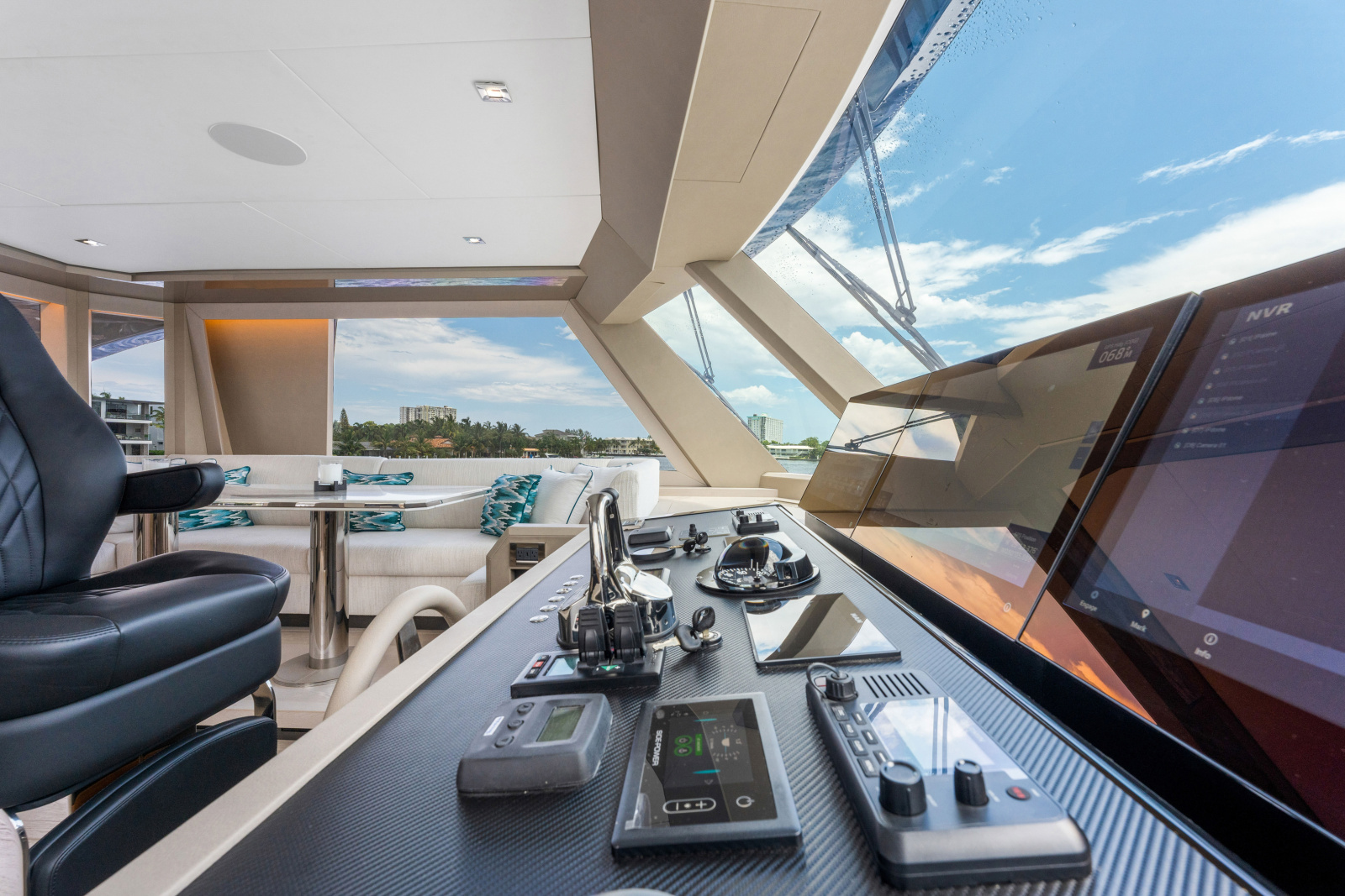 88ft Ocean Alexander Yacht For Sale