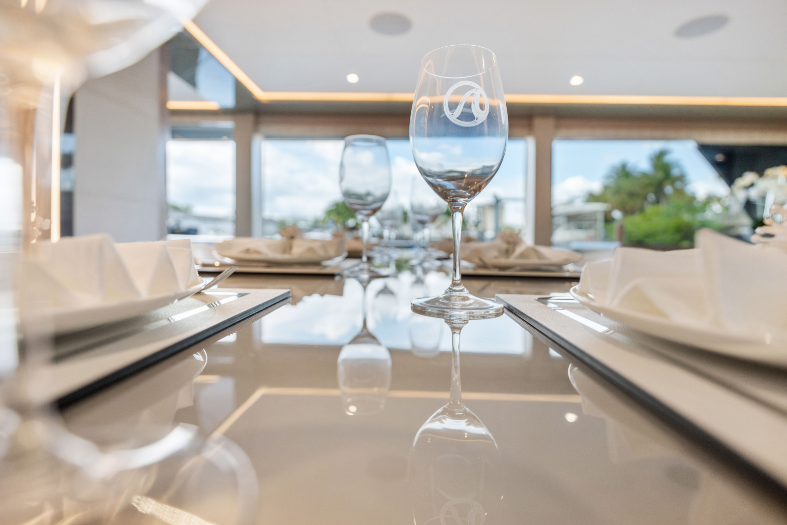 88ft Ocean Alexander Yacht For Sale