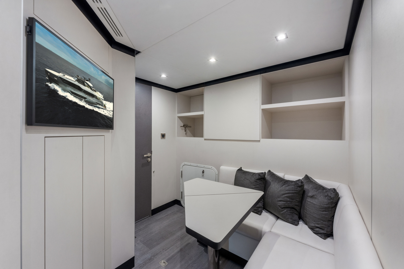 2023 Ocean Alexander 27R