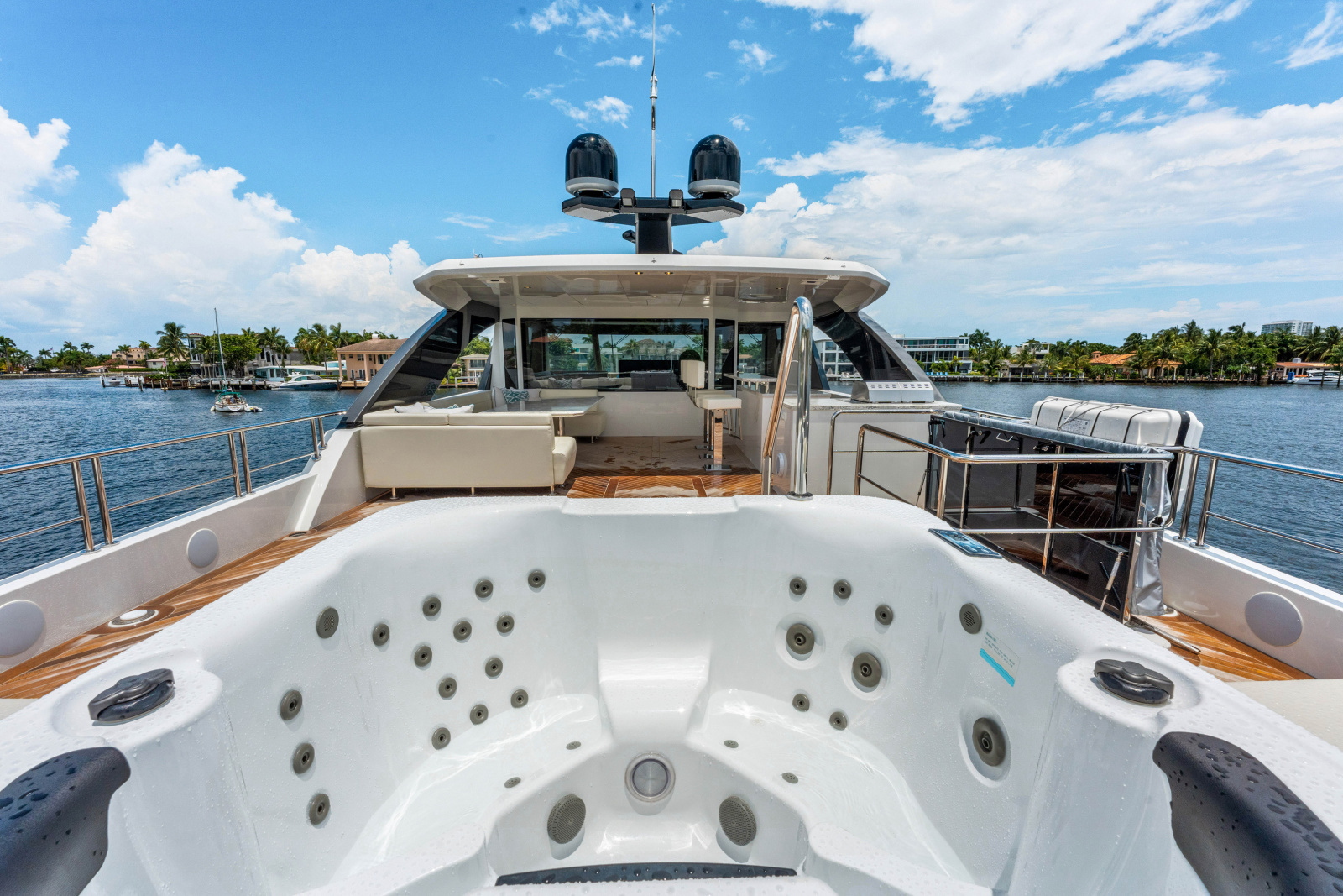 88ft Ocean Alexander Yacht For Sale