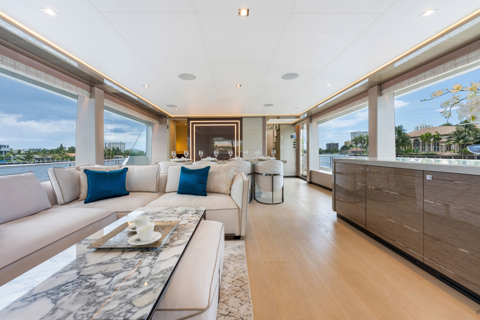 2023 Ocean Alexander 27R