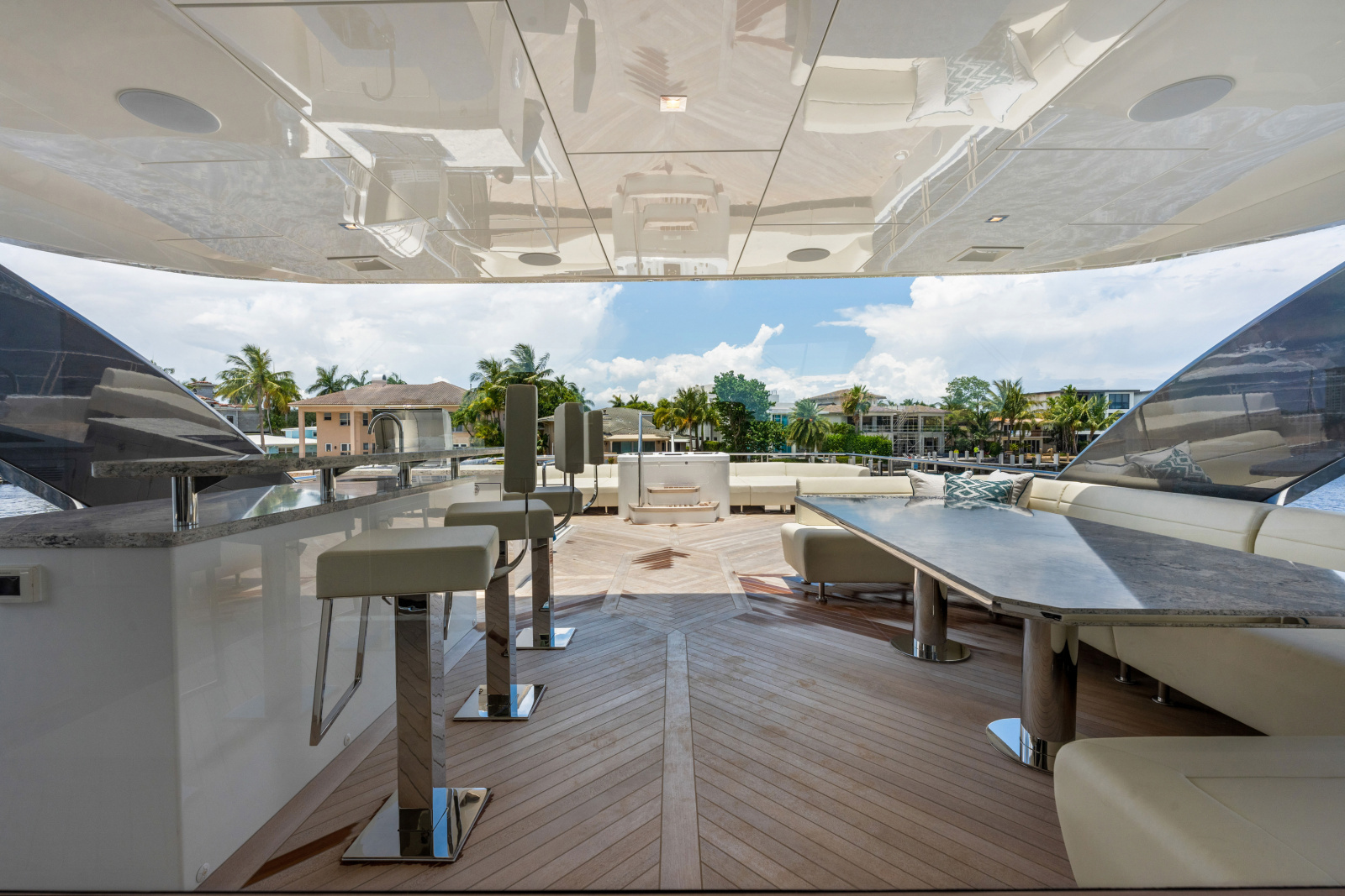 88ft Ocean Alexander Yacht For Sale