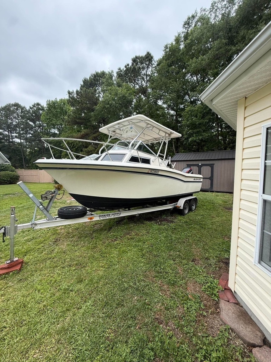 22ft Grady White Yacht For Sale